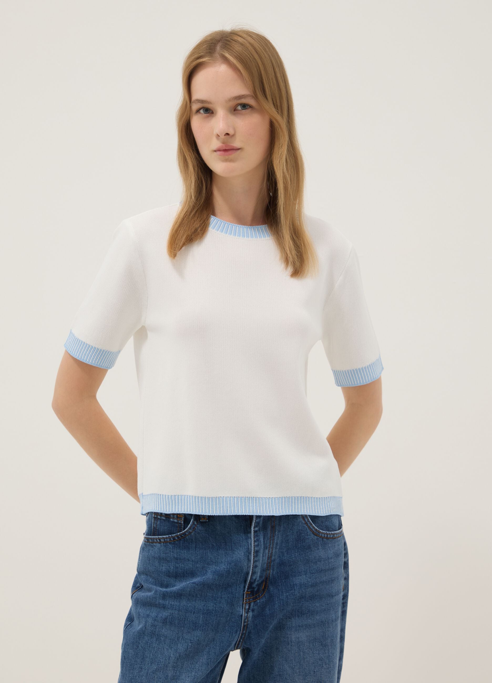 White viscose-blend T-shirt with contrast trims