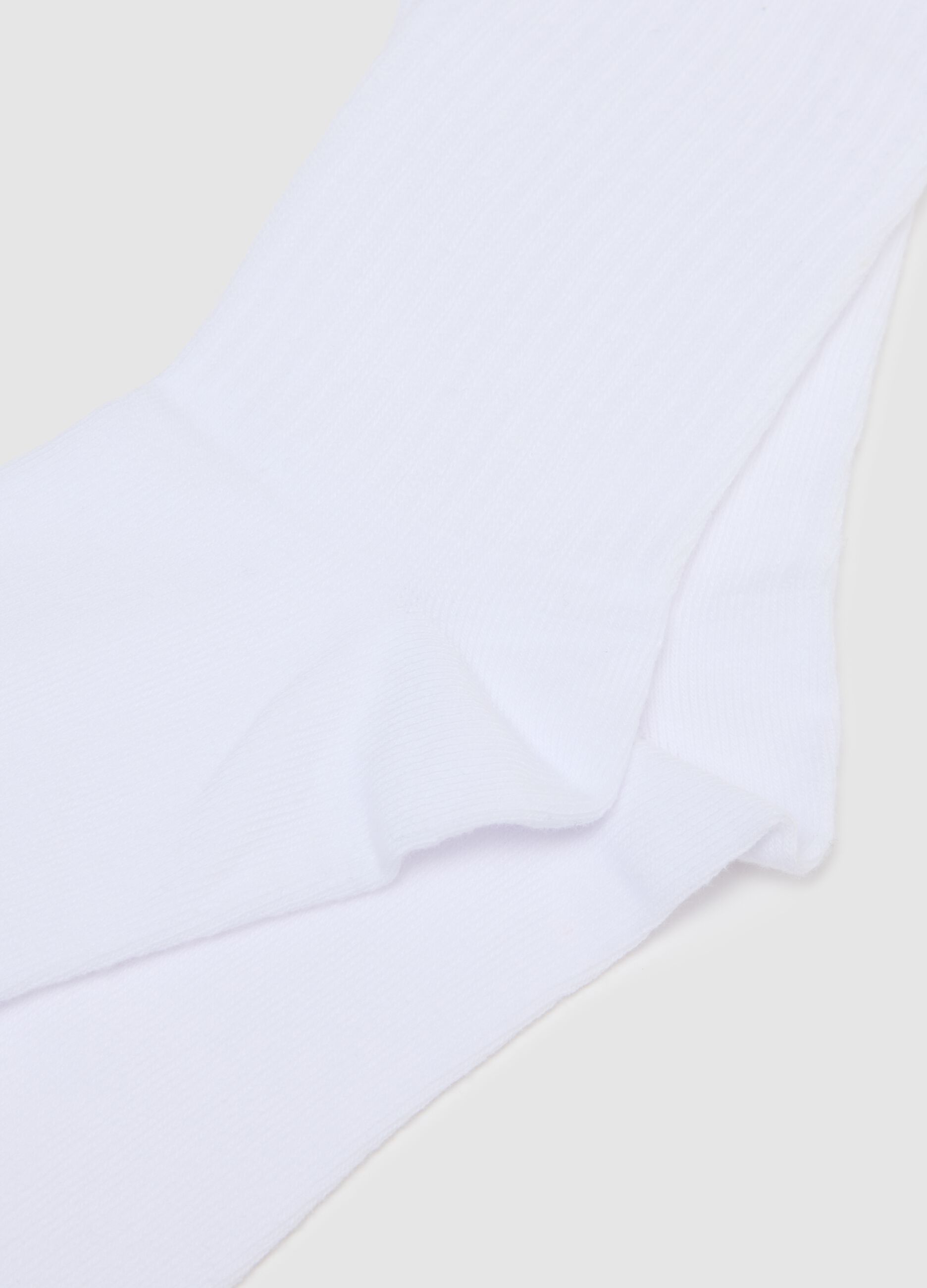 Multipack of white sports socks in cotton blend with snug fit
