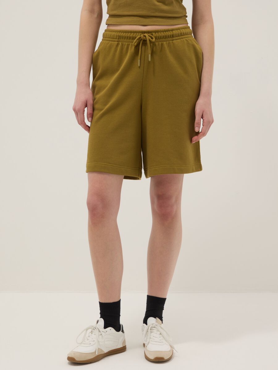 Green cotton-blend regular-fit shorts with elasticated waistband_1