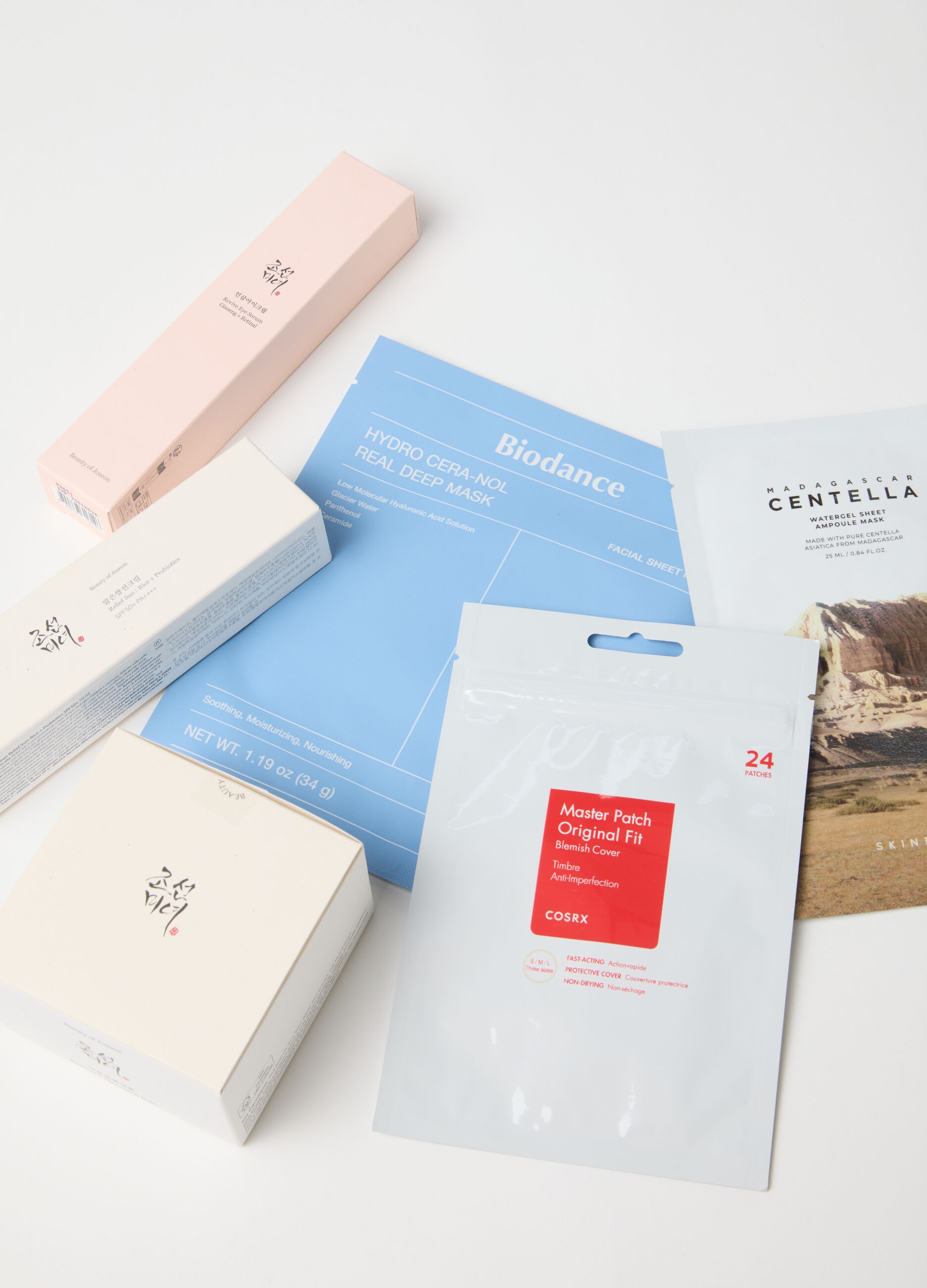 K-Beauty Box Too Hot to Miss 10 Korean Skincare Products - Actual Value: &euro;147