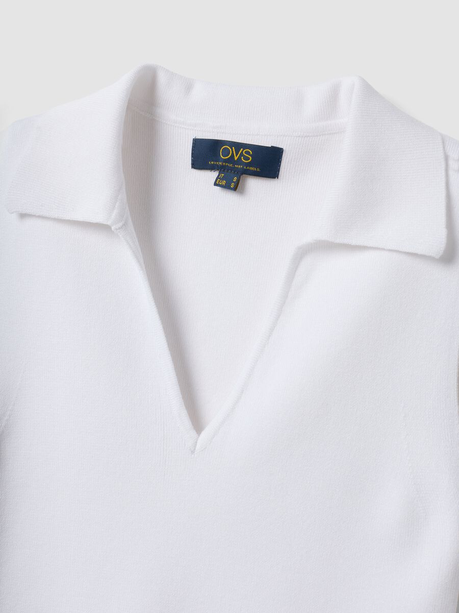 White viscose-blend top with collar_5