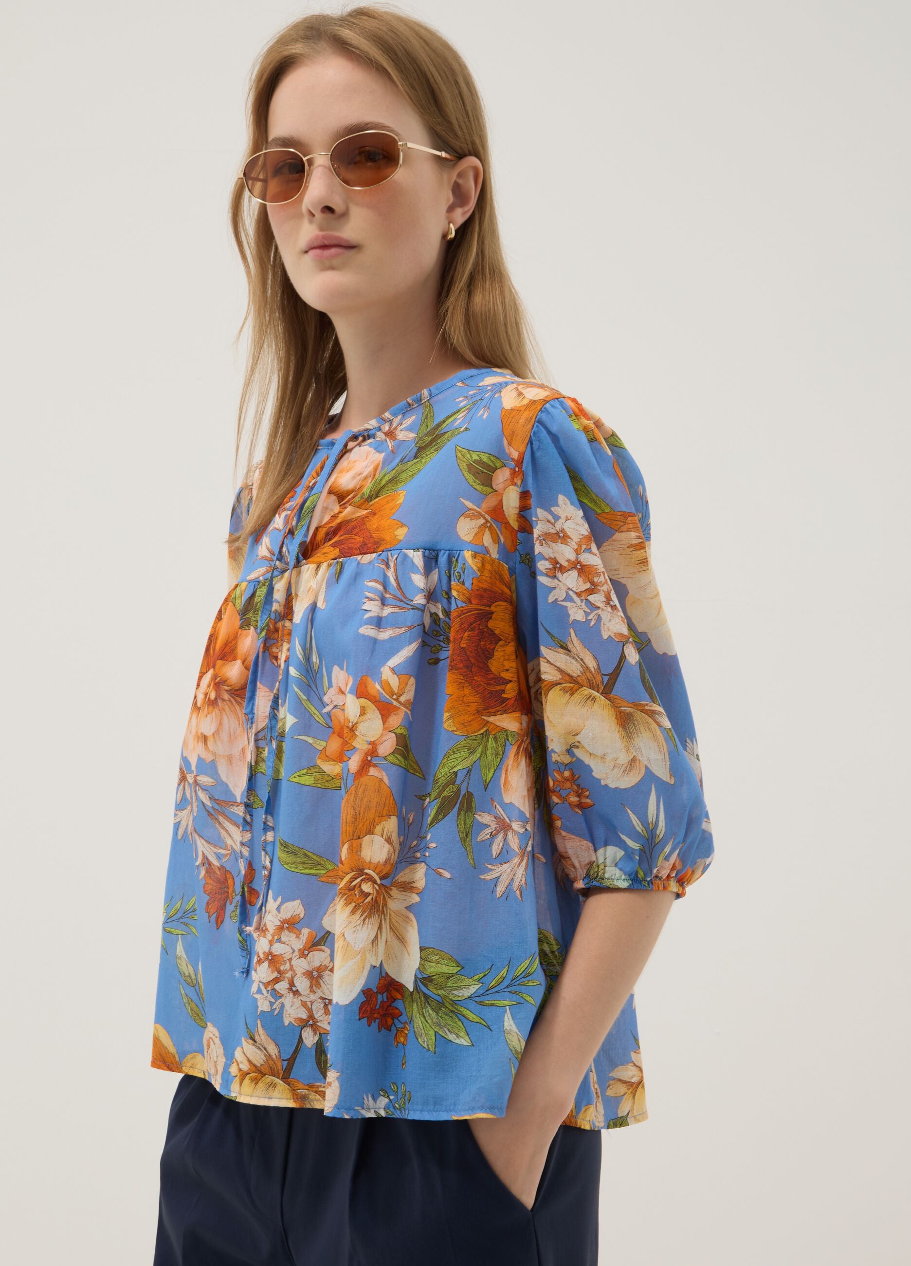 Blue floral blouse in pure cotton