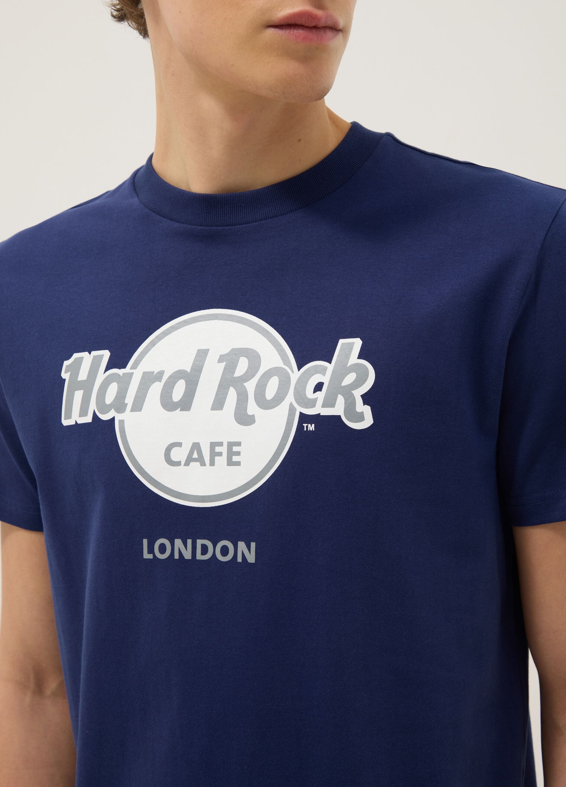 Blue Pure Cotton Regular Fit T-shirt with Hard Rock Cafe Logo