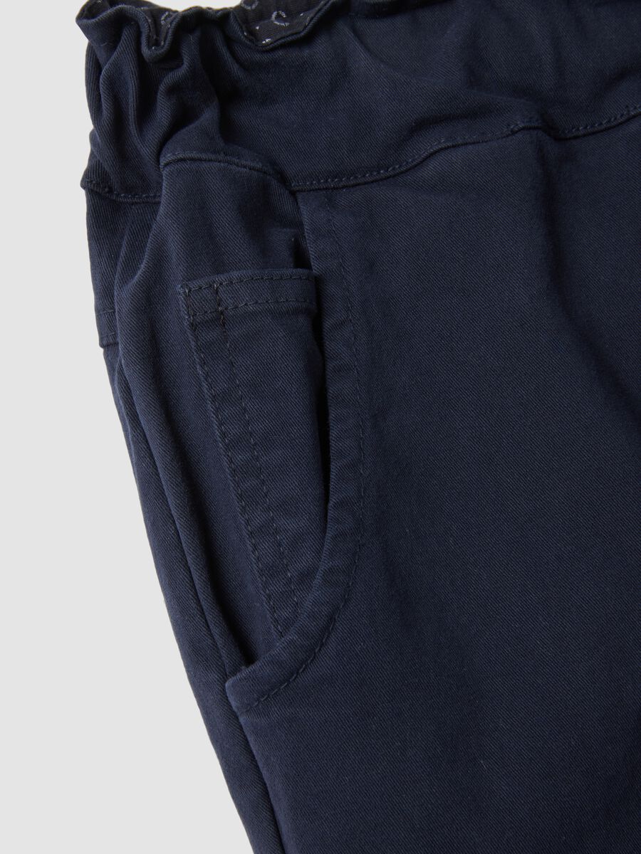 Blue stretch cotton paper bag trousers, regular fit_5