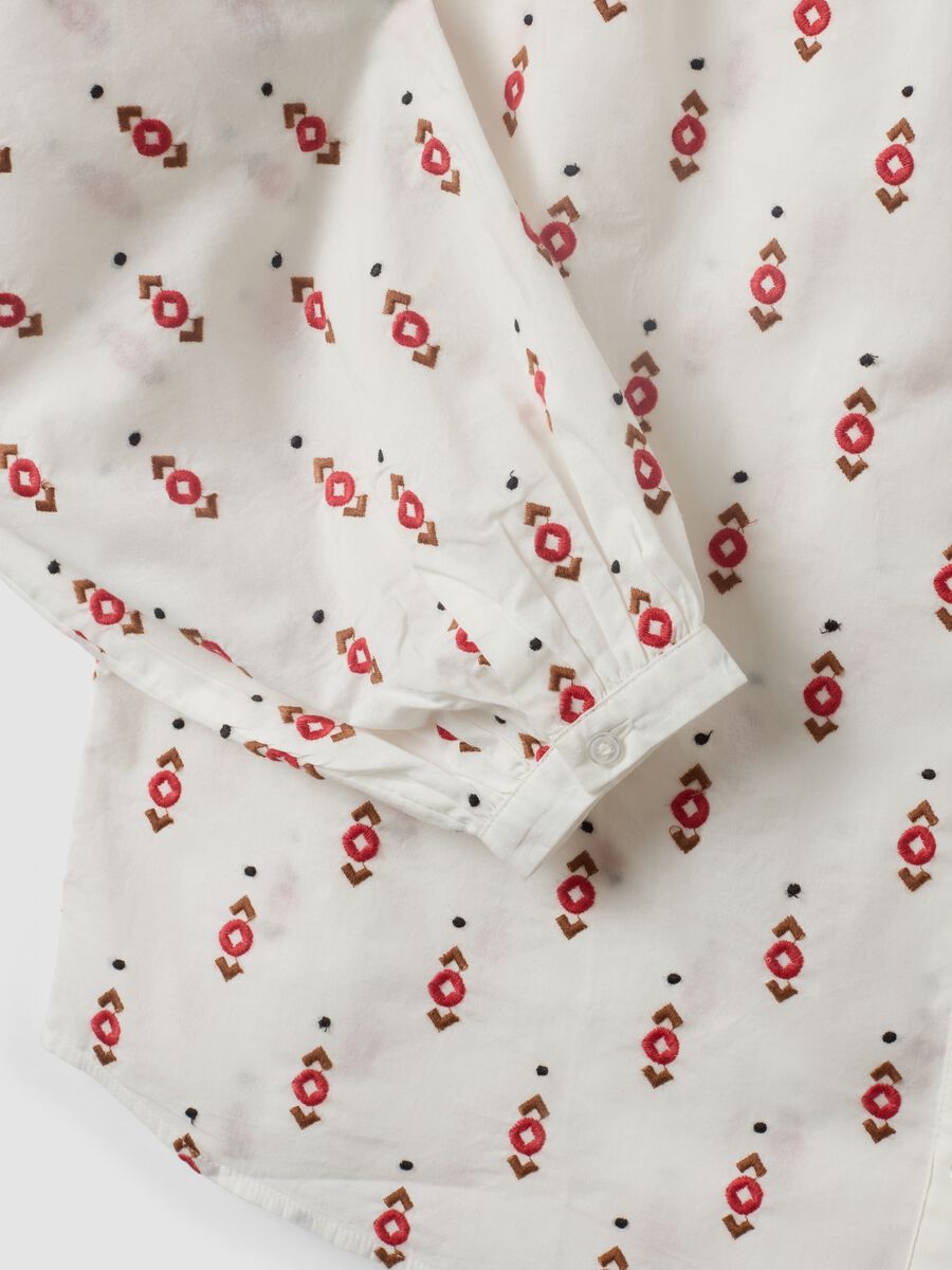 White pure cotton embroidered-pattern shirt, regular fit_5