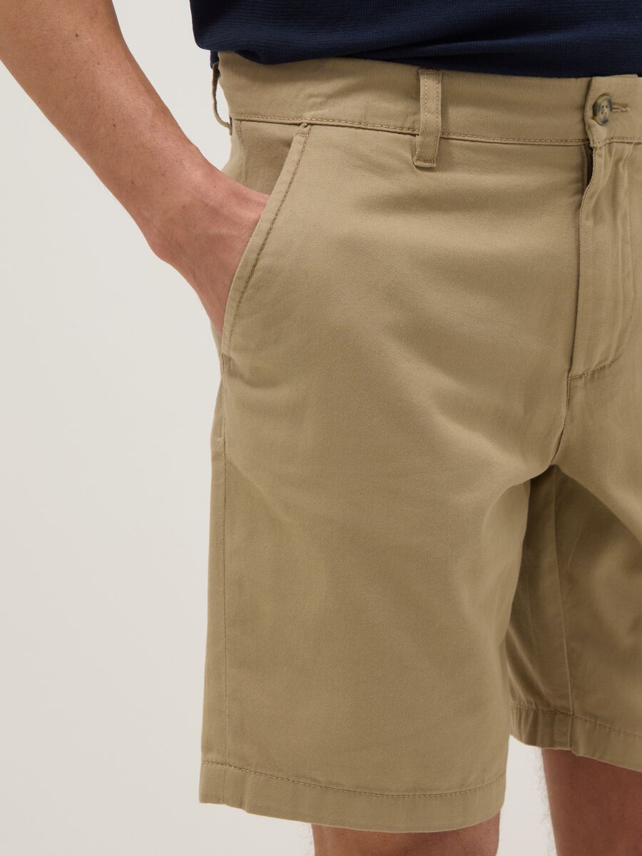 Bermuda chino beige in puro cotone regular fit_3