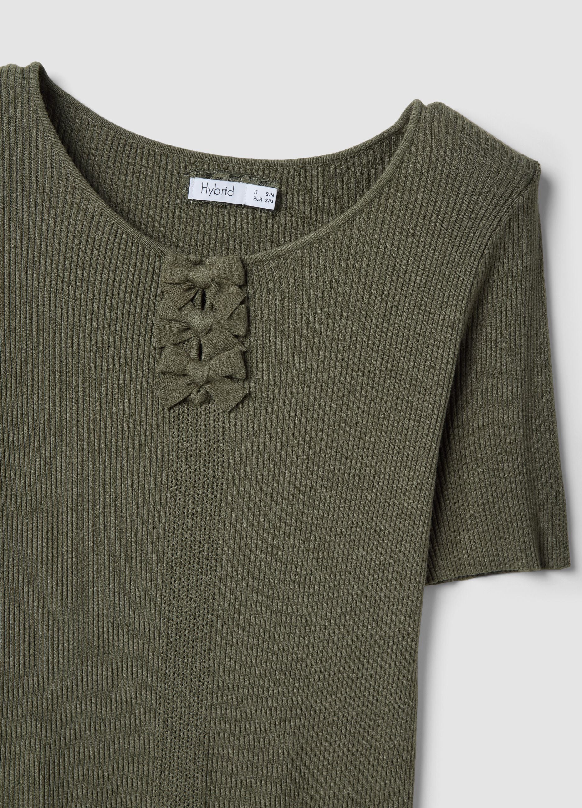Regular fit green viscose blend T-shirt with bows