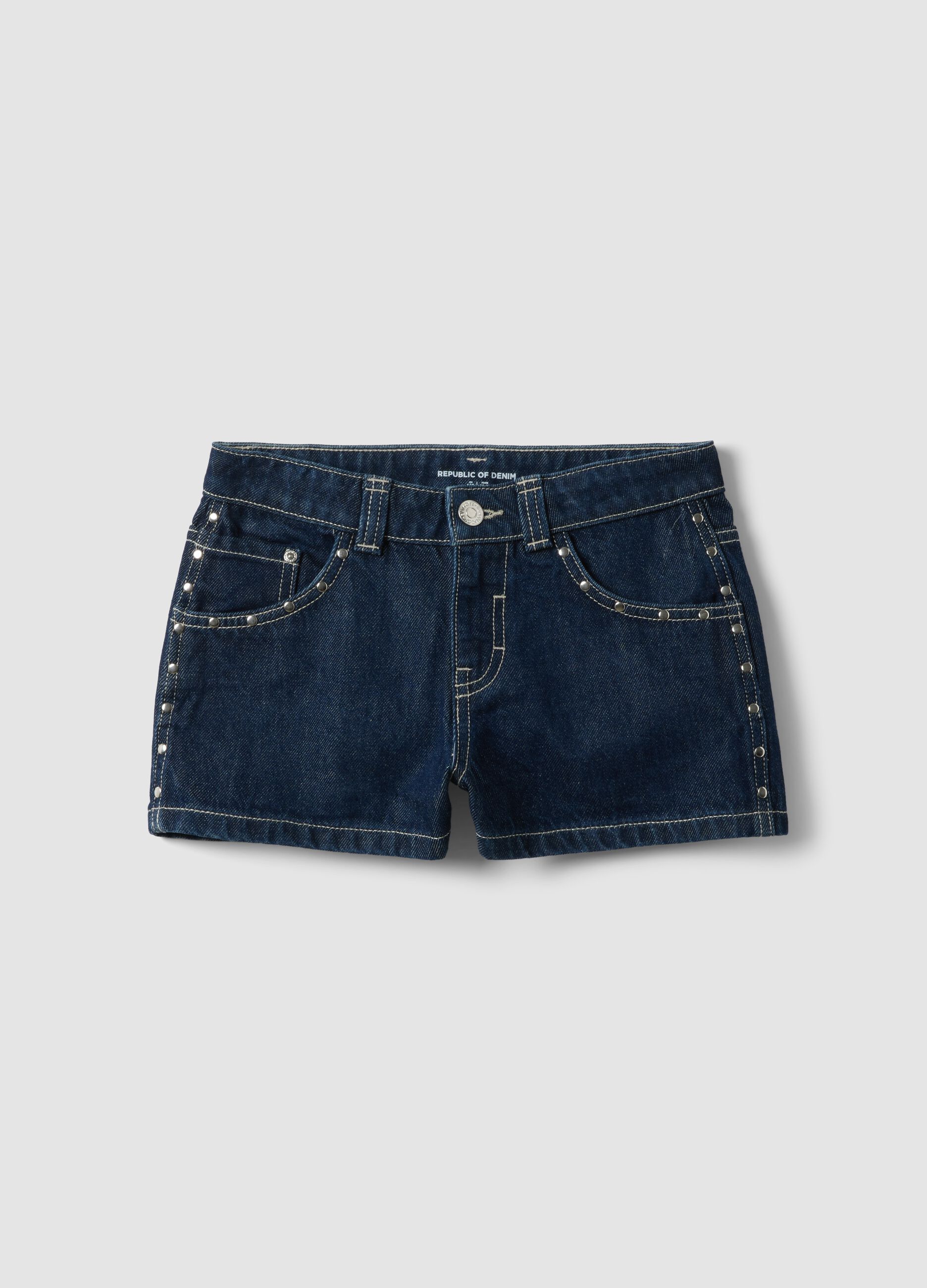 Blue pure-cotton denim shorts for girls, skater fit with studs
