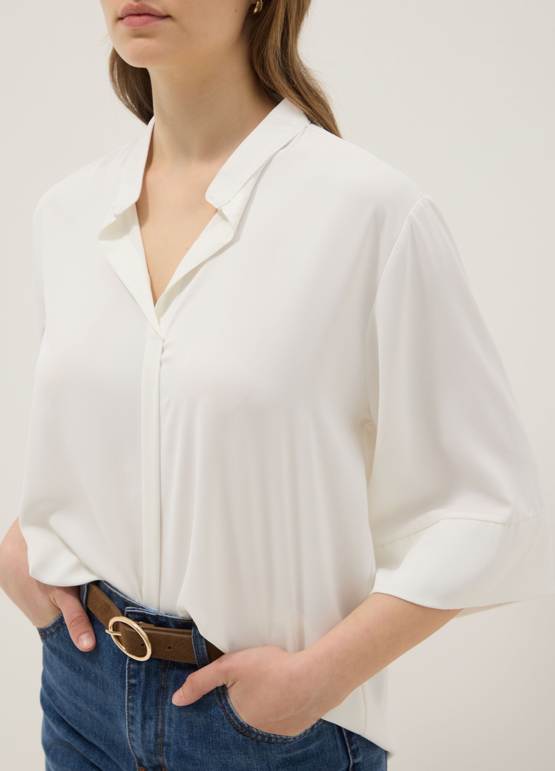 White long-sleeve regular-fit shirt with band collar