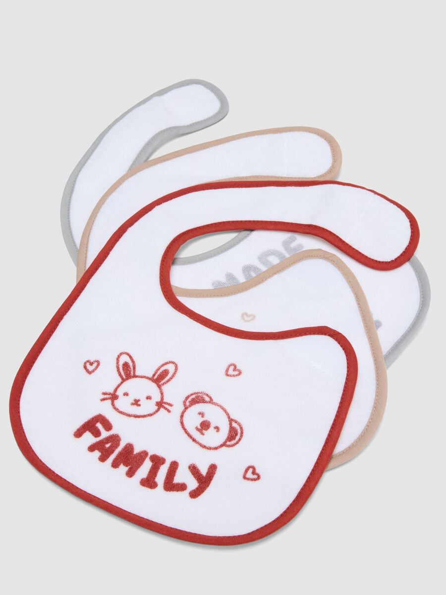 Pack of four multicolour organic cotton-blend baby bibs_1