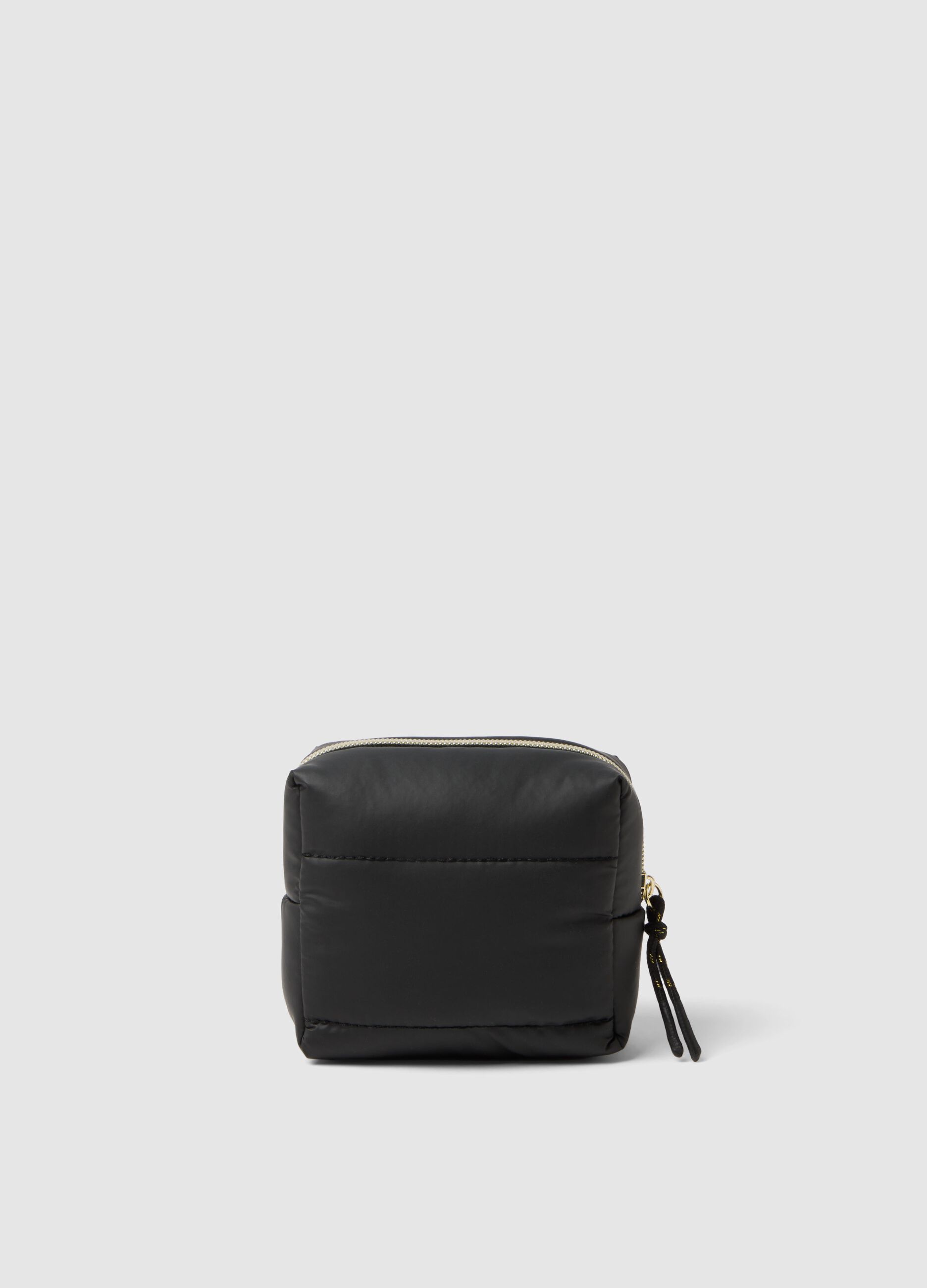 Black zip beauty case