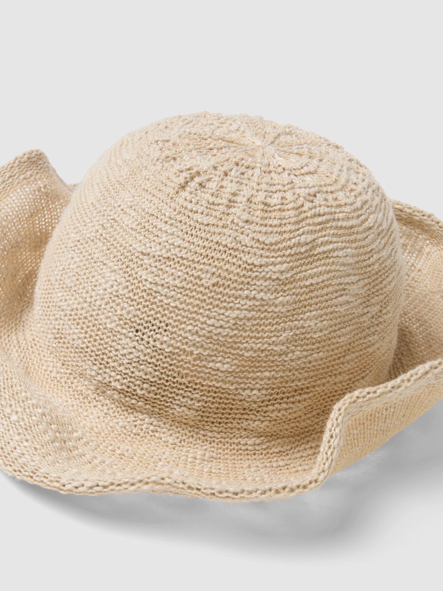 Cappello cloche leggero beige in maglia jersey_2