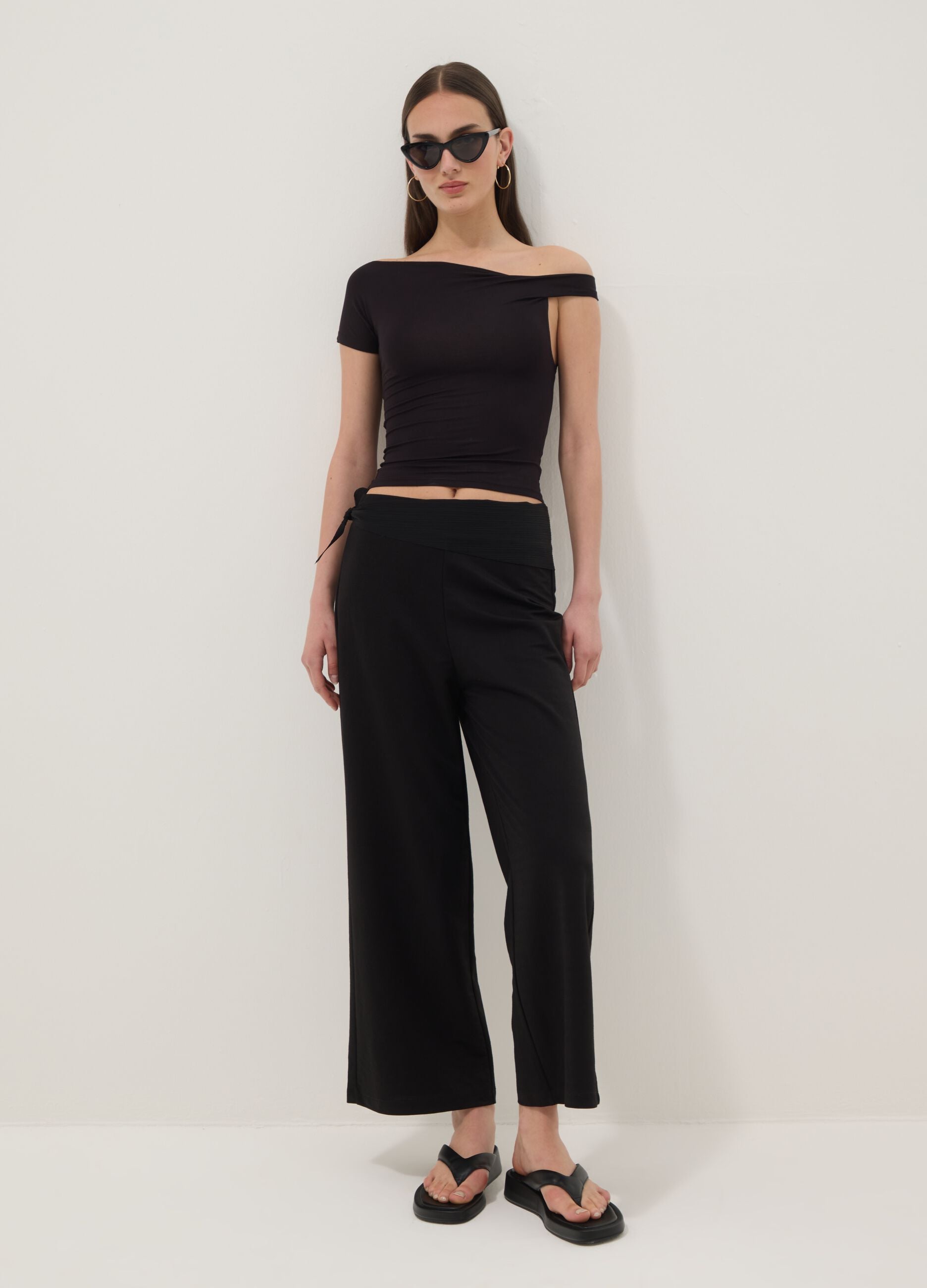 Black viscose-blend culotte trousers