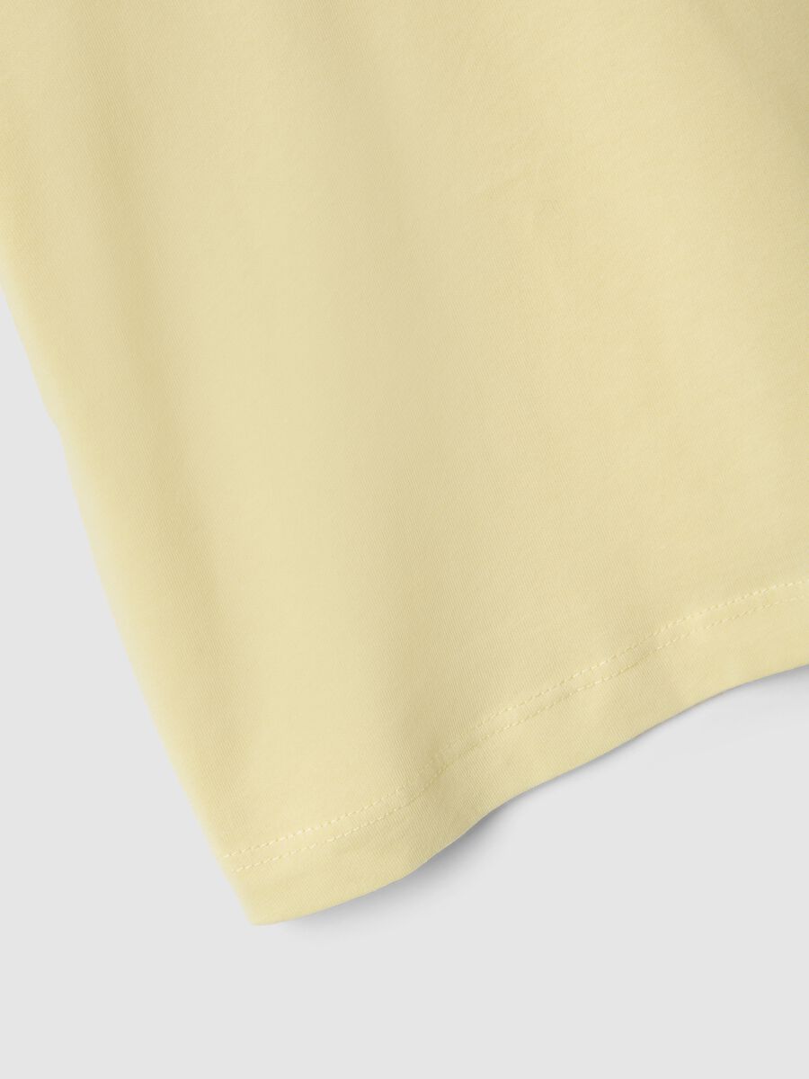 Girl's pure cotton boxy fit yellow t-shirt with star_3