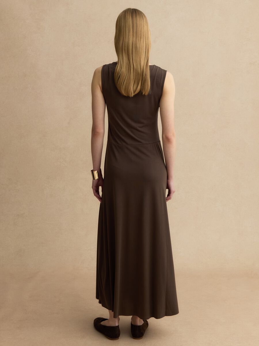 Brown viscose-blend fitted maxi dress_3
