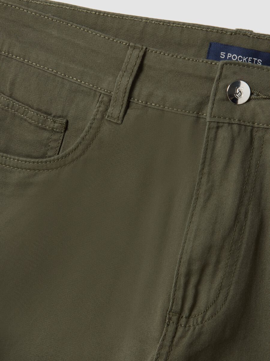 Shorts verdi in puro cotone regular fit_5