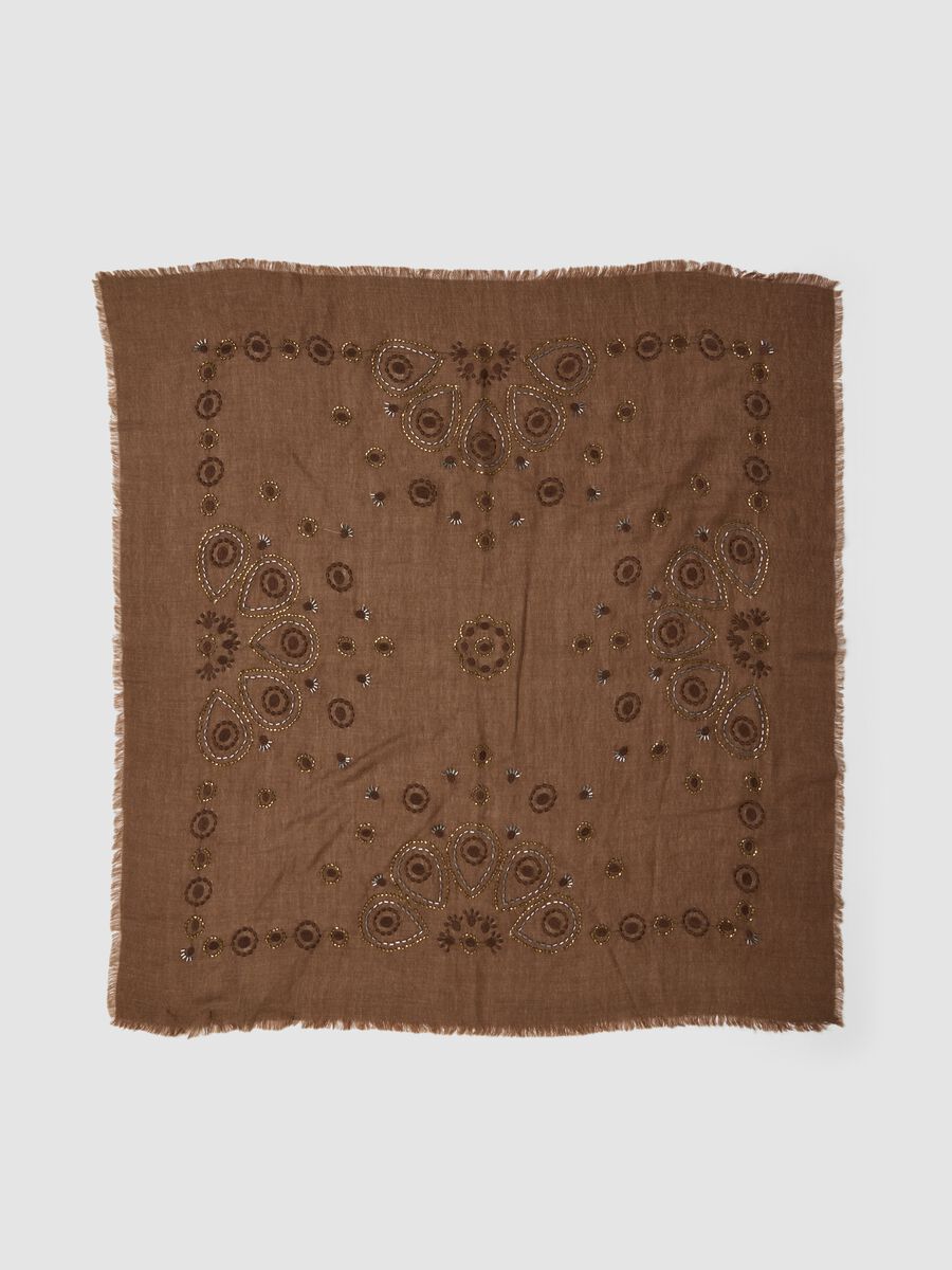 Brown wool-blend scarf with embroidery_1