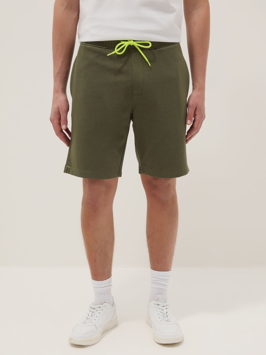 Green cotton-blend Bermuda shorts with elasticated waistband_1