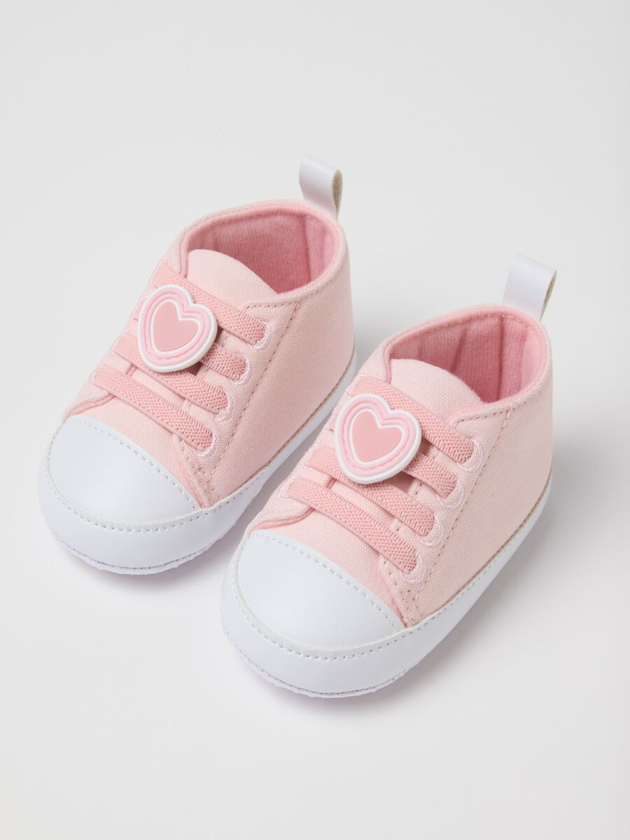 Pink canvas booties for newborn girl_1