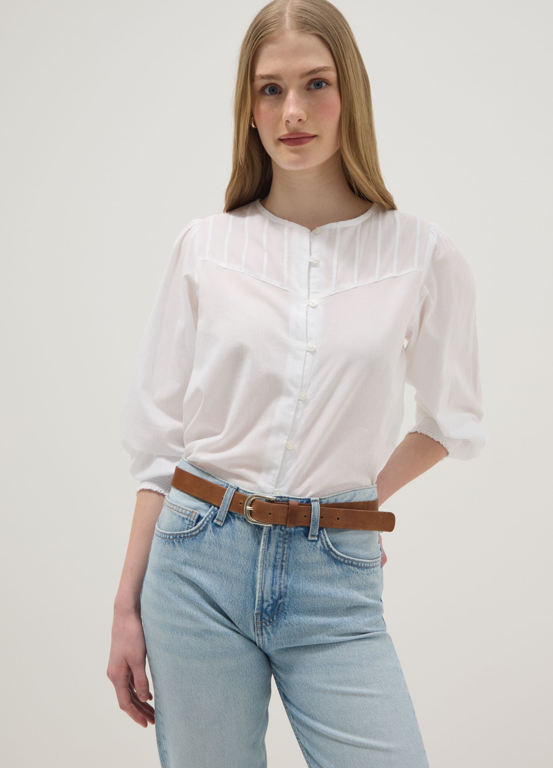 White pure cotton shirt regular fit with buttons and rounded collar
