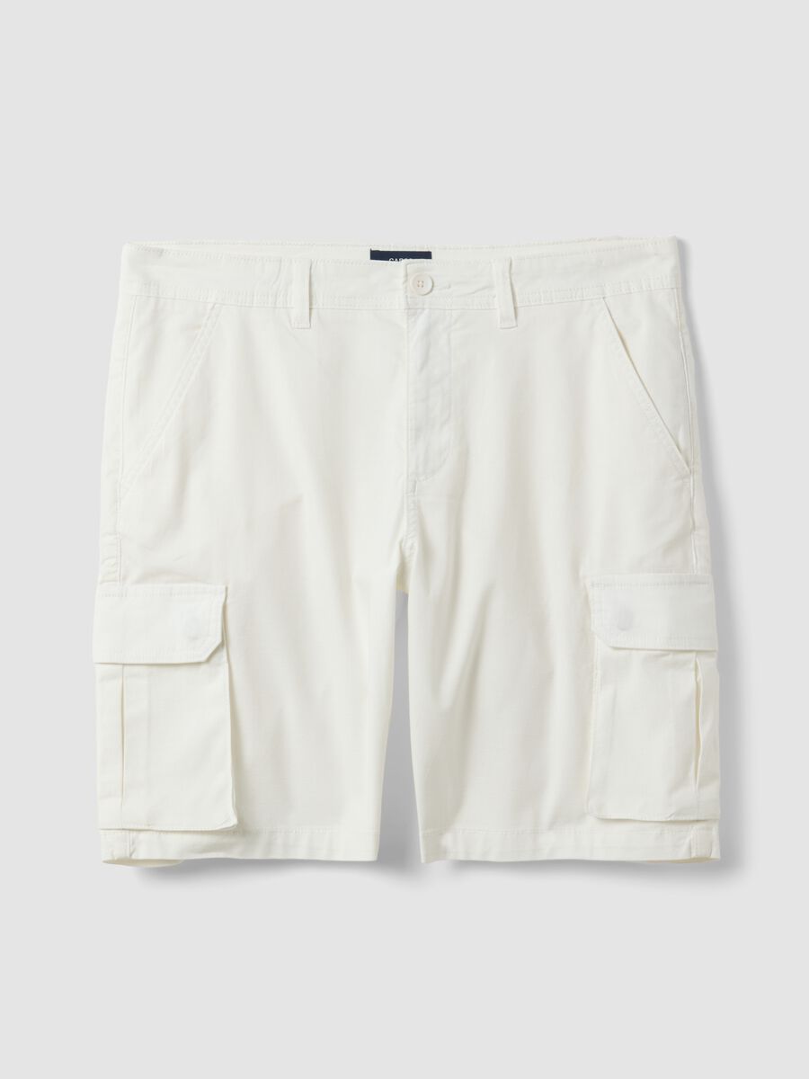 White stretch cotton cargo shorts_4