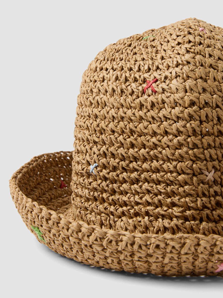 Cappello in puro tessuto carta beige con fili colorati_2