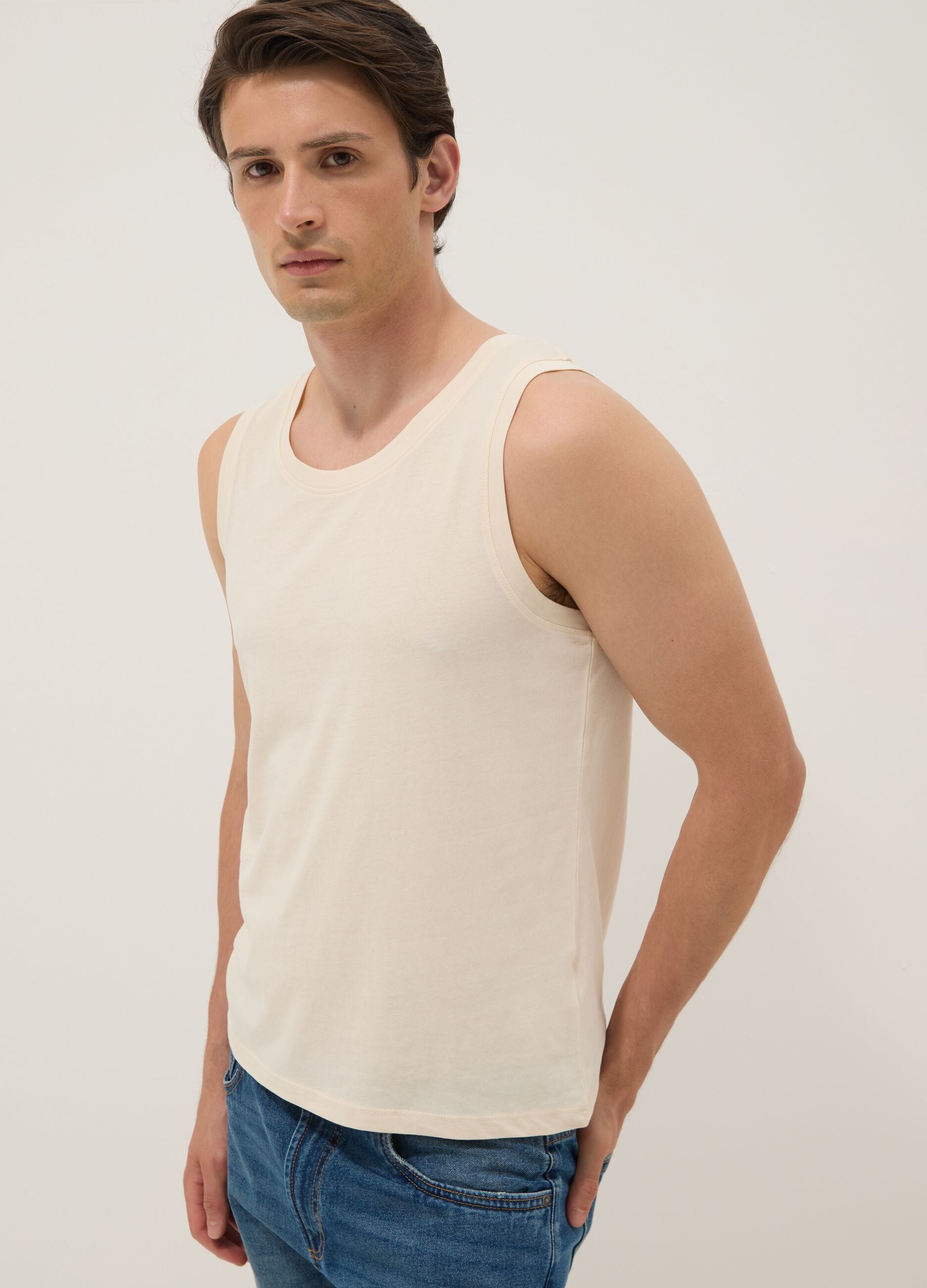 Beige crew neck vest in pure cotton, regular fit