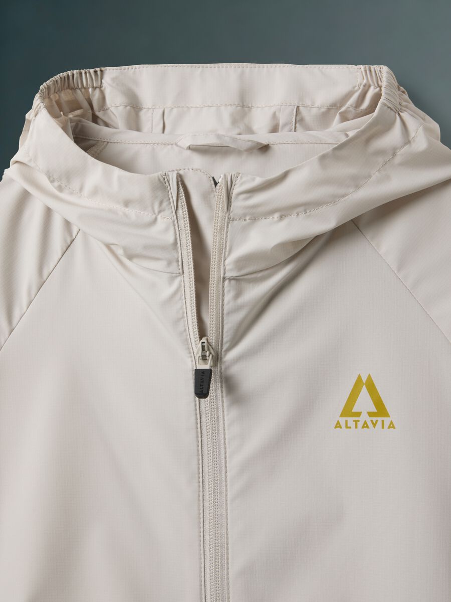 ALTAVIA WINDPROOF JACKET WITH DEBORAH COMPAGNONI_6