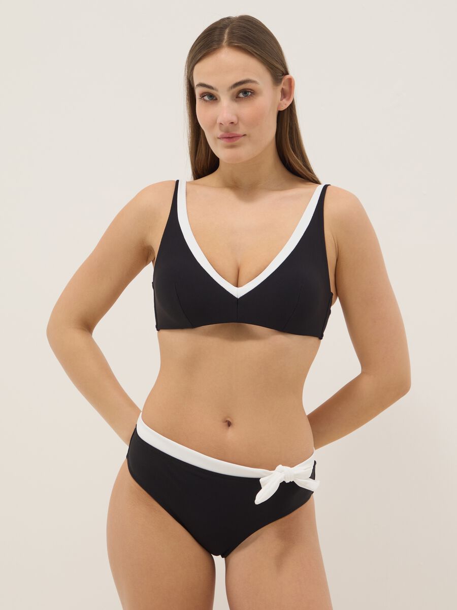 Black and white stretch fabric V-neck bikini top_1