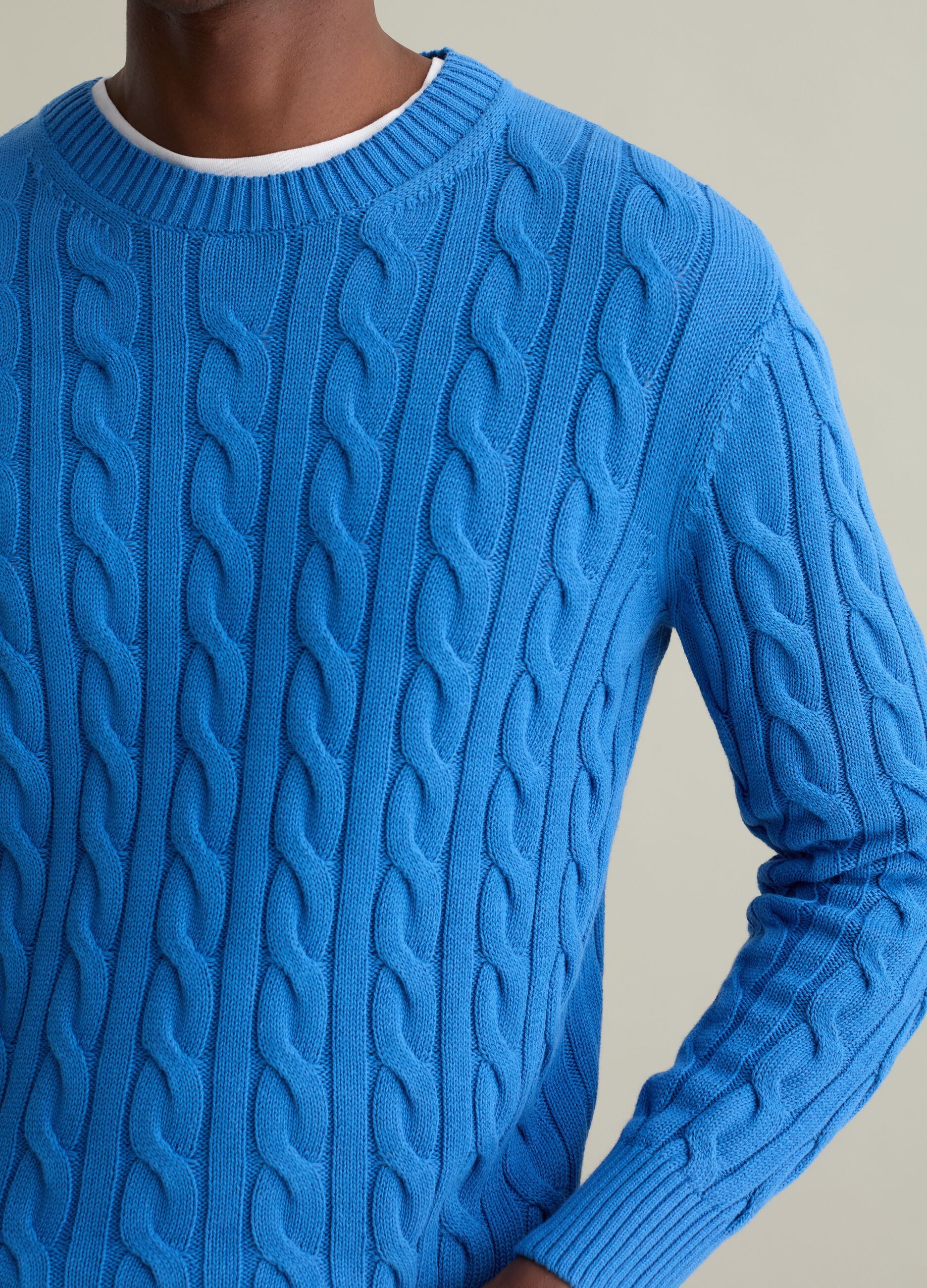 Pullover with cable-knit design