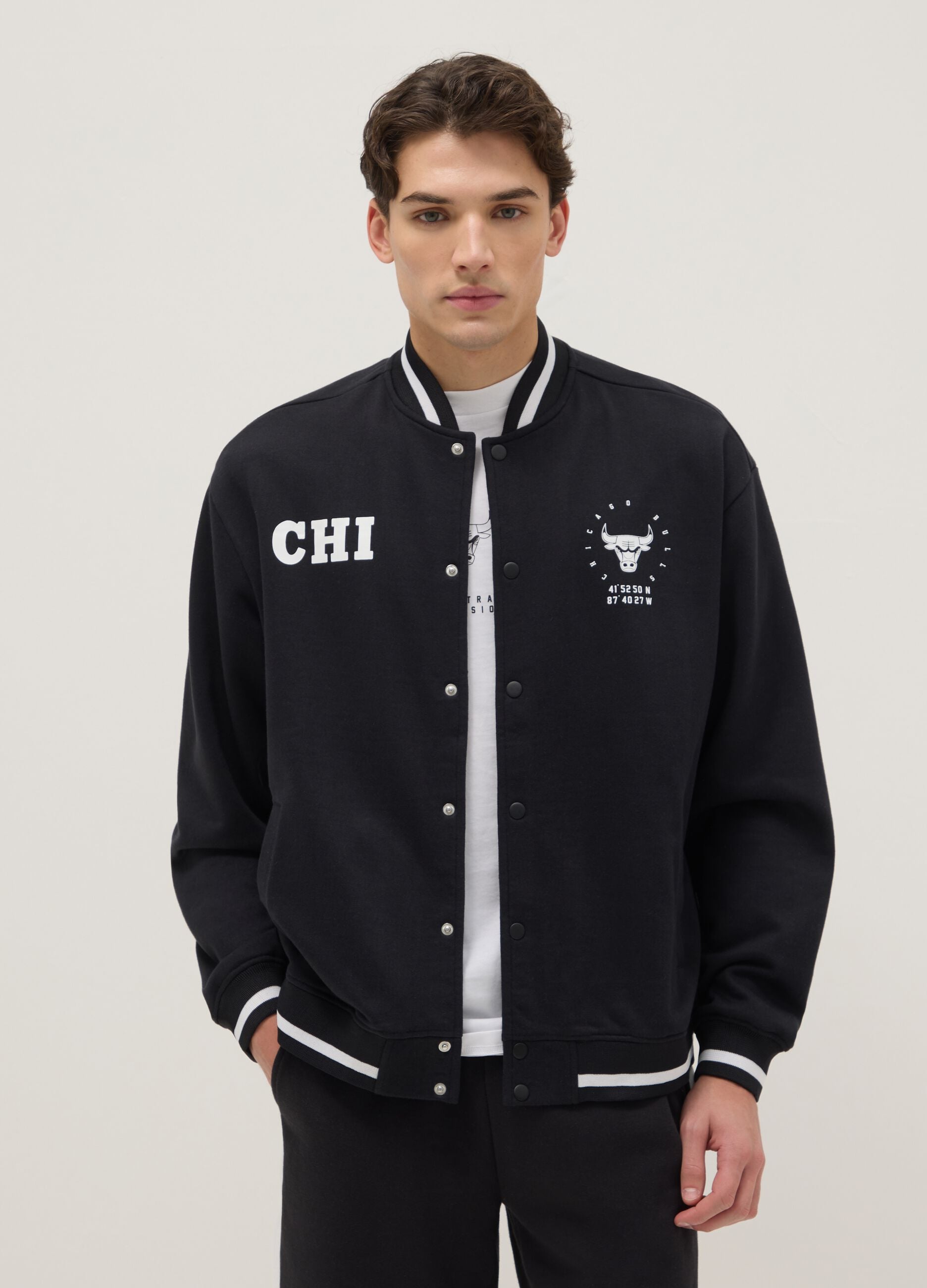 Black cotton-blend jacket regular fit with Chicago Bulls logo