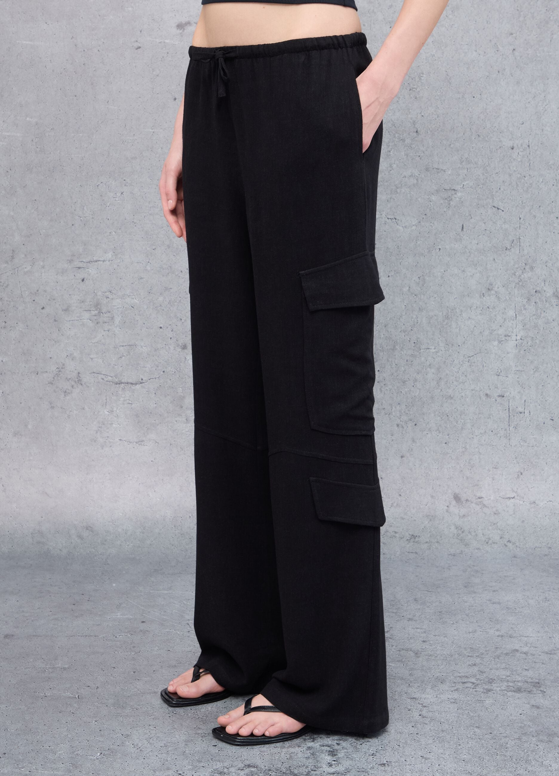 Black Linen Wide-Leg Cargo Trousers