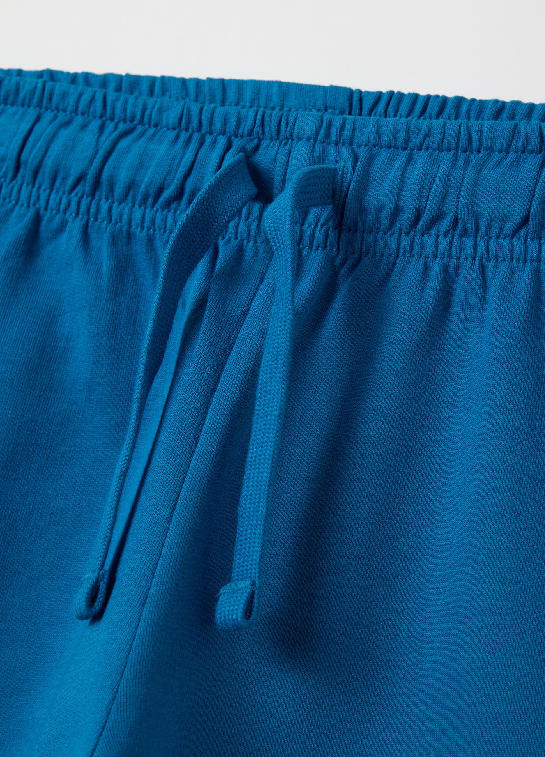 Boy's blue shorts in 100% cotton with regular fit