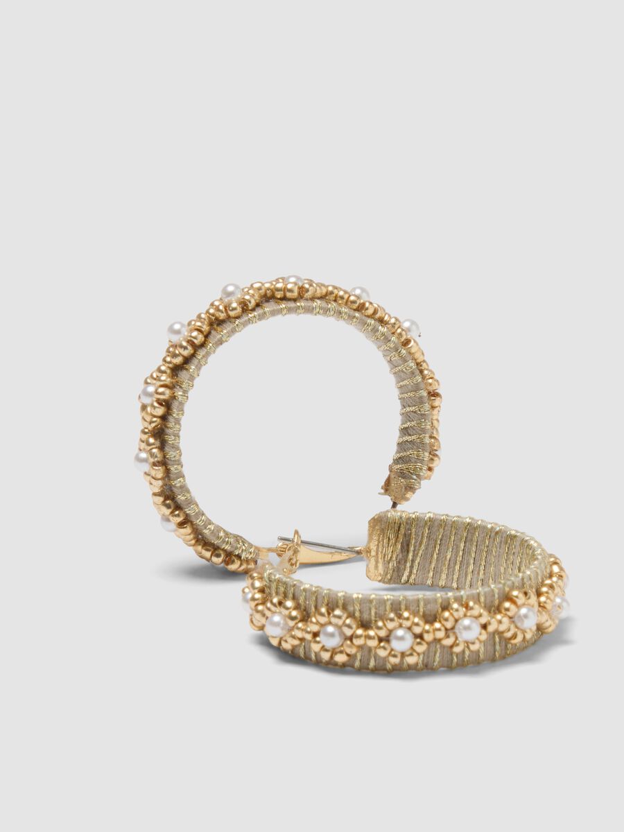 Orecchini beige con perline_0