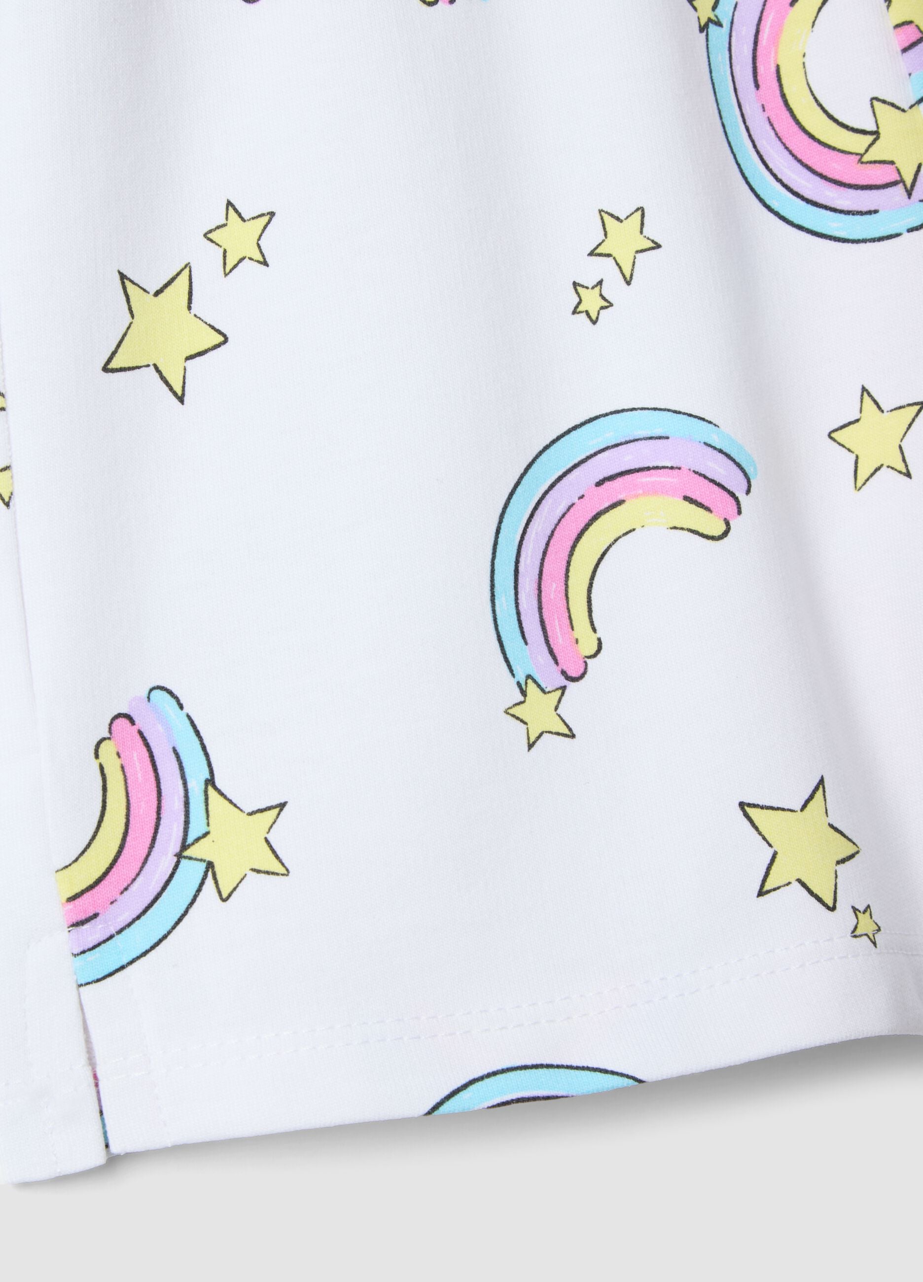 Girls' regular fit white pure cotton shorts with rainbows