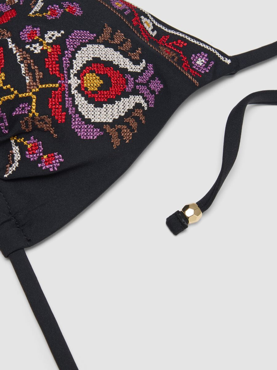 Black triangle bikini top in stretch fabric_5