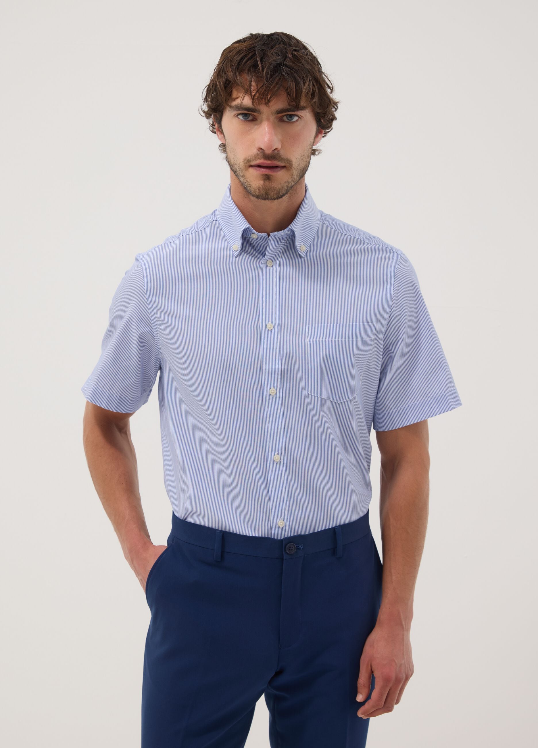 Light blue striped short-sleeve regular-fit shirt
