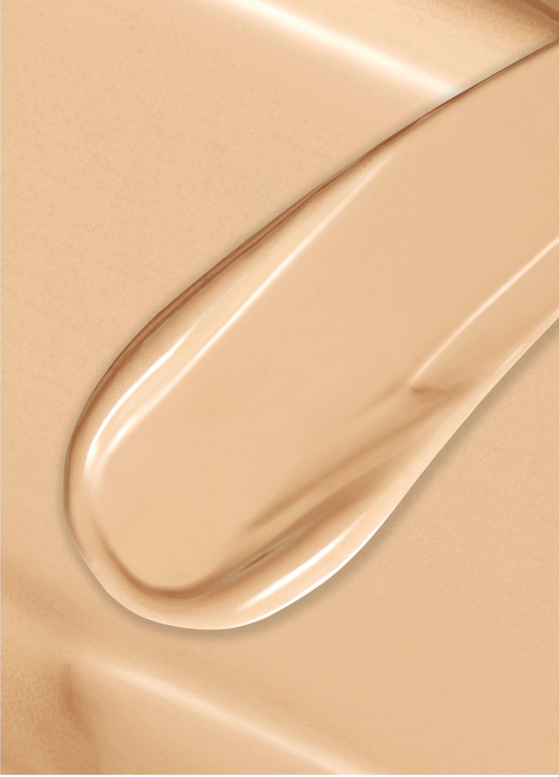 Dewy skin effect cushion foundation. Provides healthy, flawless, and radiant skin for 24 hours!