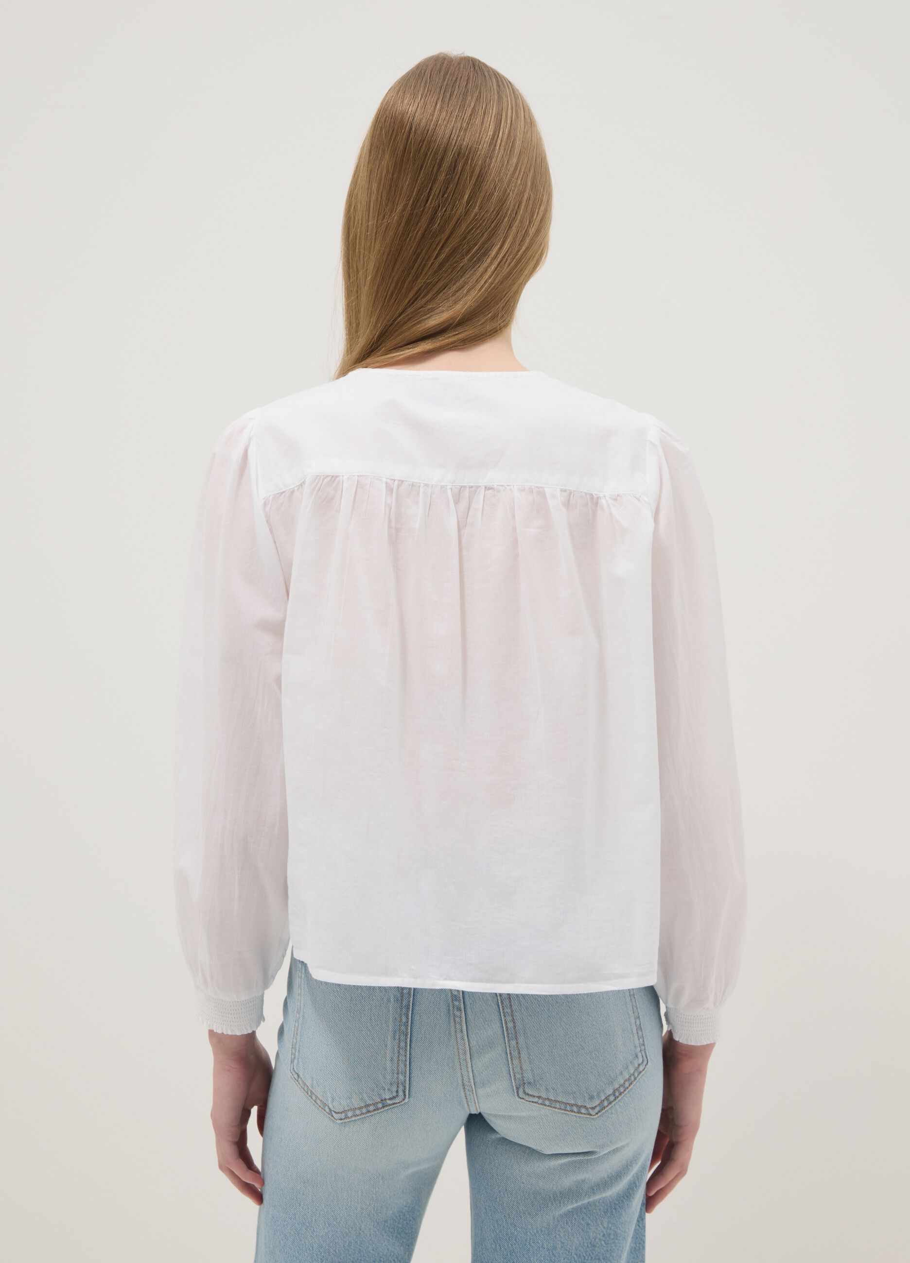 White pure cotton shirt regular fit with buttons and rounded collar