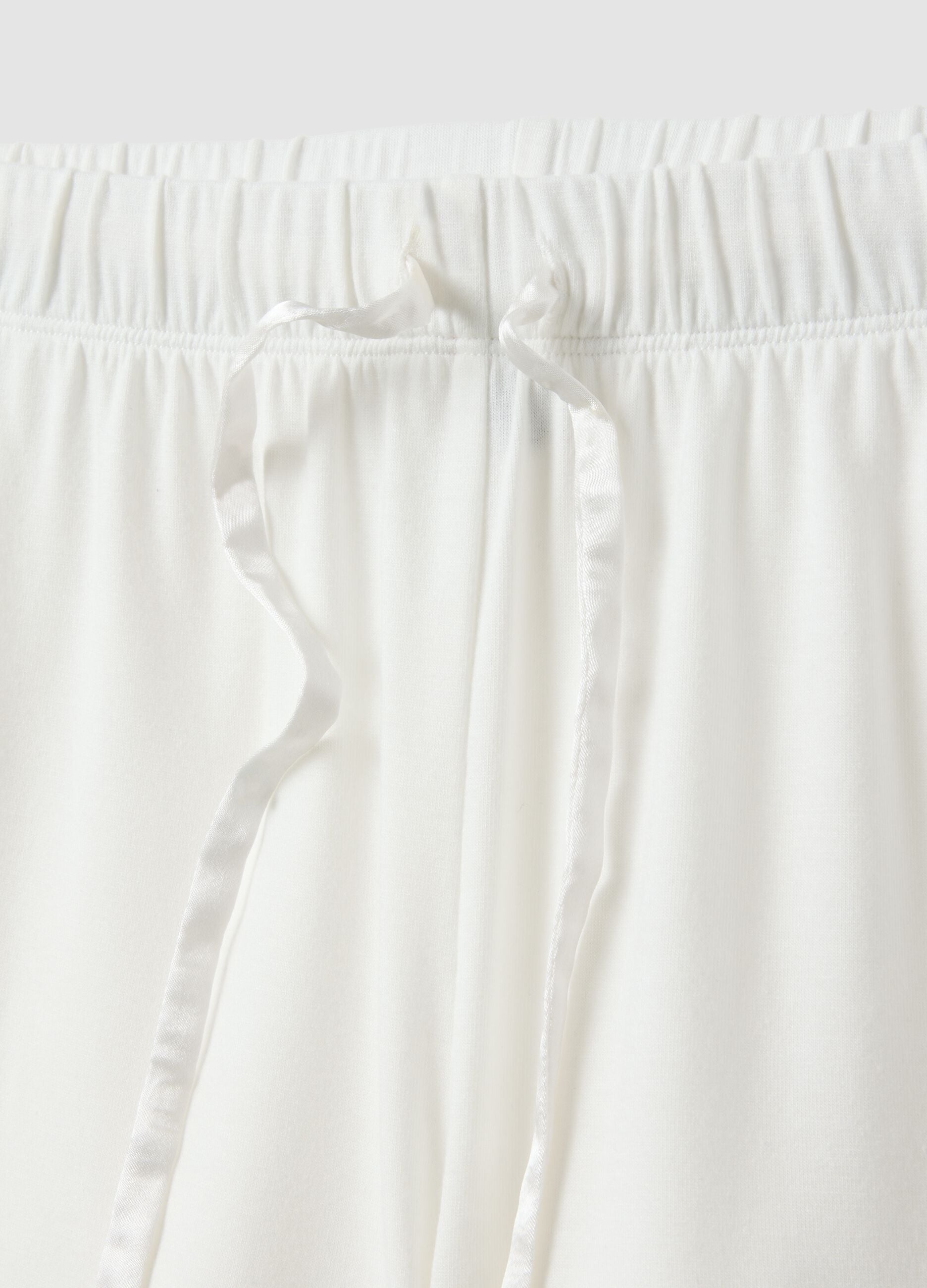 White stretchy viscose blend pyjama shorts regular fit