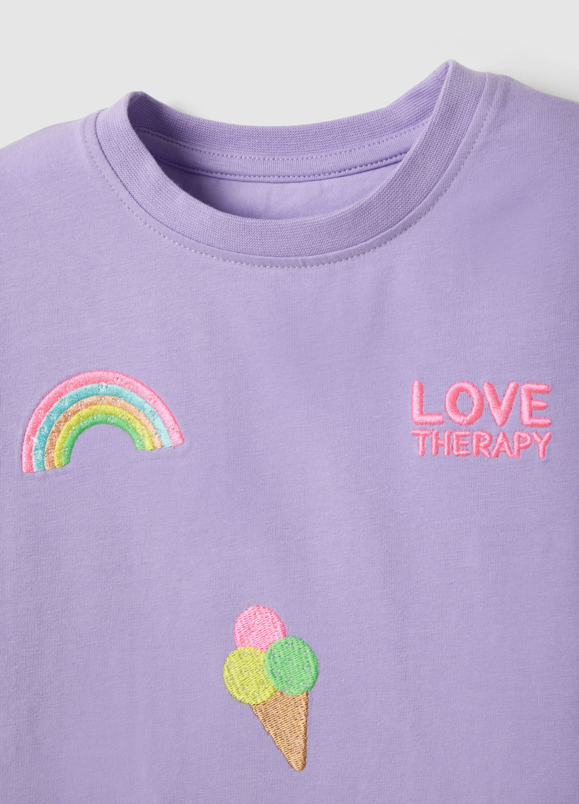 Girls' regular fit purple stretch cotton t-shirt with embroidery