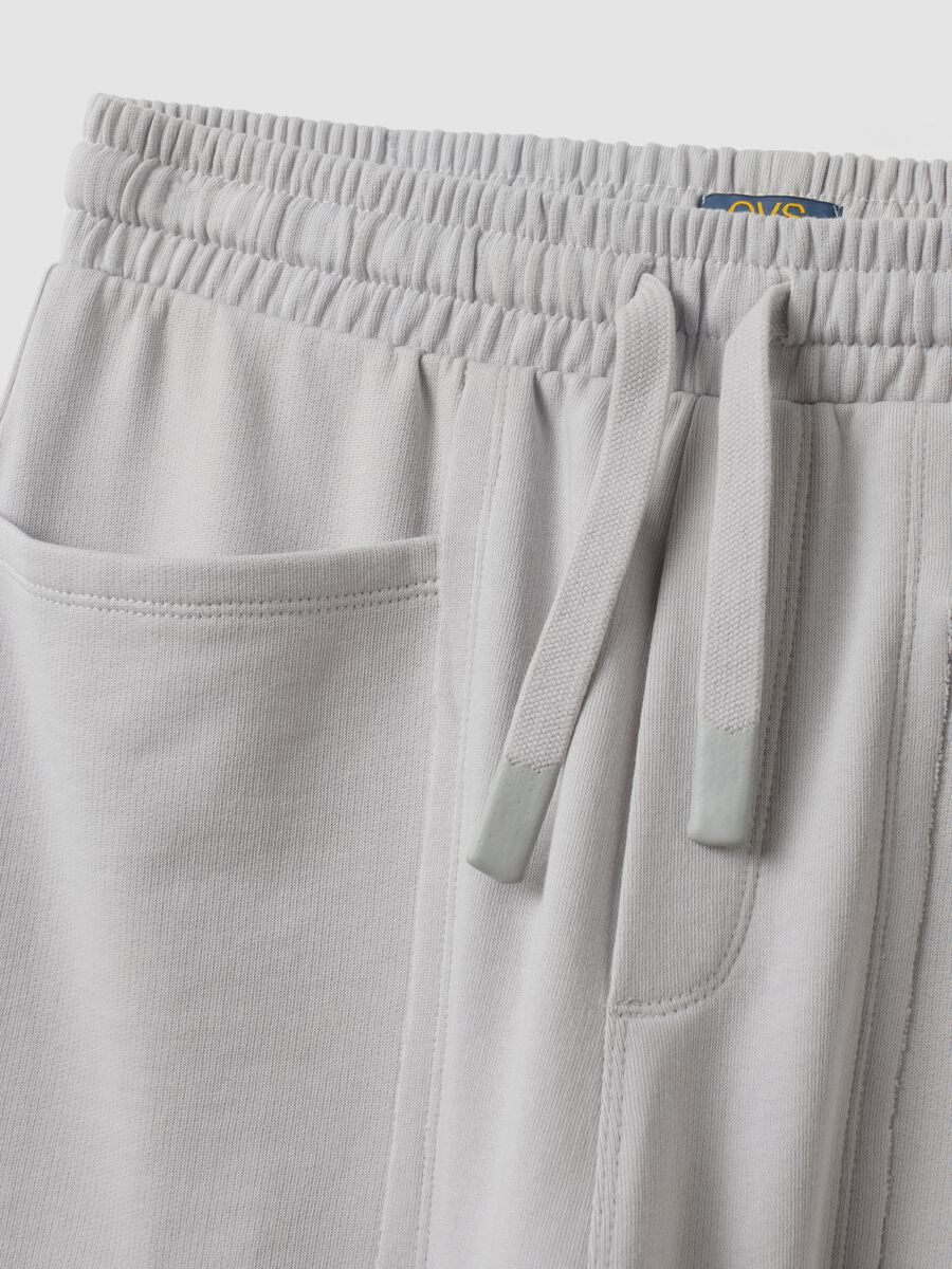 Grey pure cotton joggers with "Way Up" graphic for boys_2