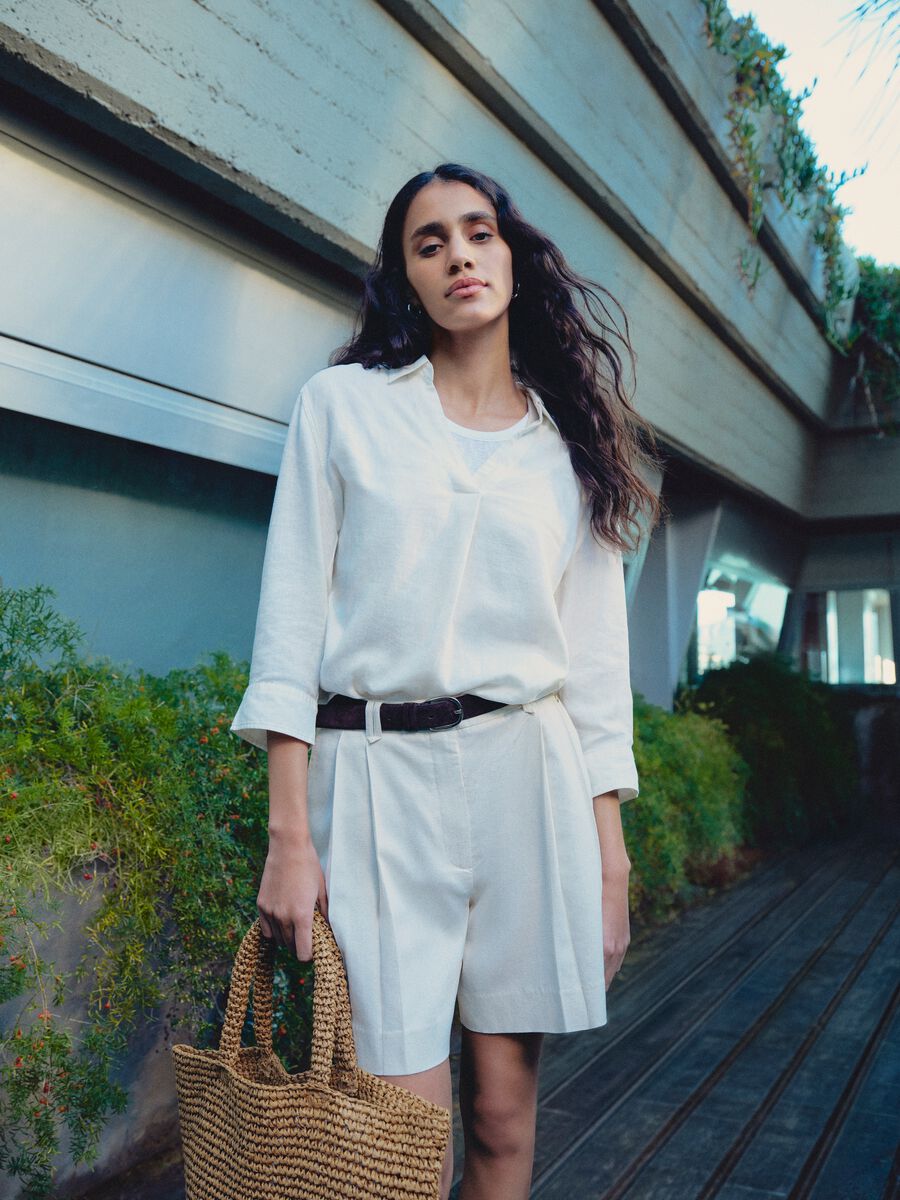 White linen and viscose-blend V-neck regular-fit shirt_0
