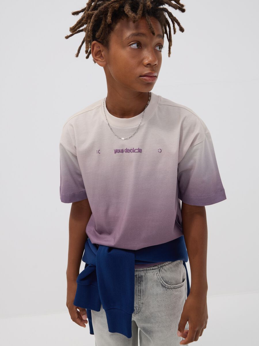 T-shirt over fit sfumata in puro cotone per ragazzo_0