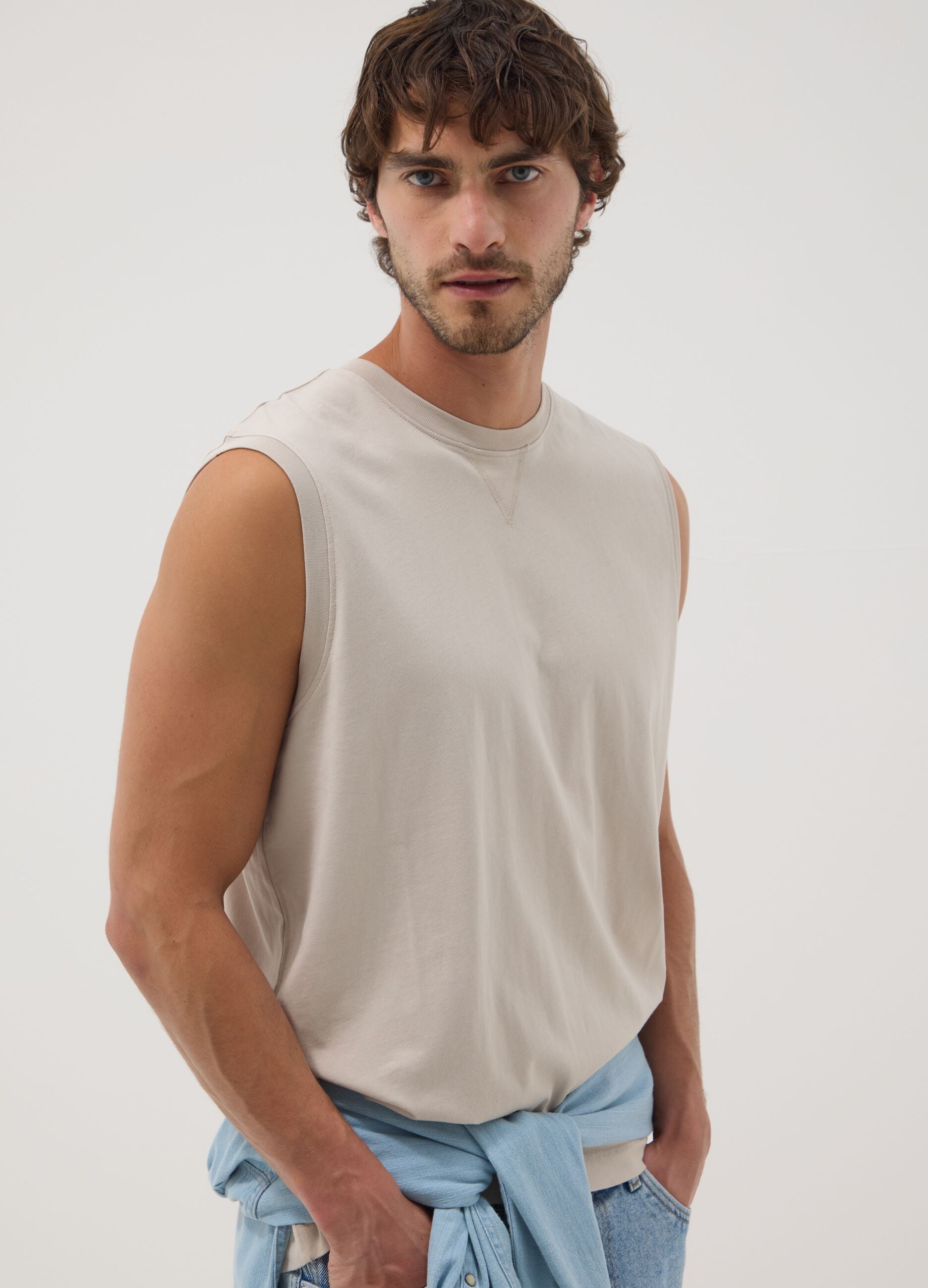 Grey crew-neck pure cotton vest, relaxed fit