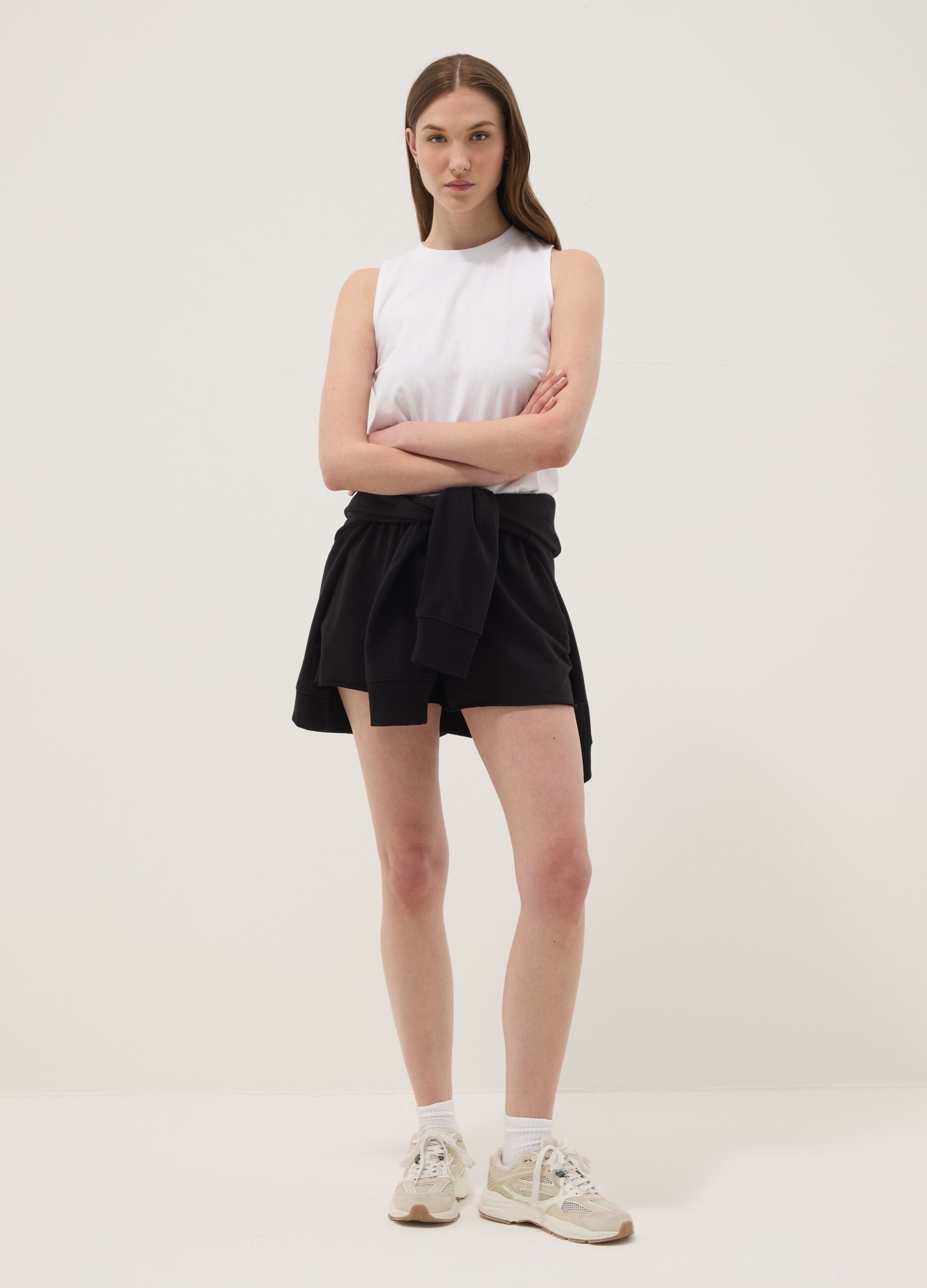 Black cotton-blend Bermuda shorts with elasticated waist