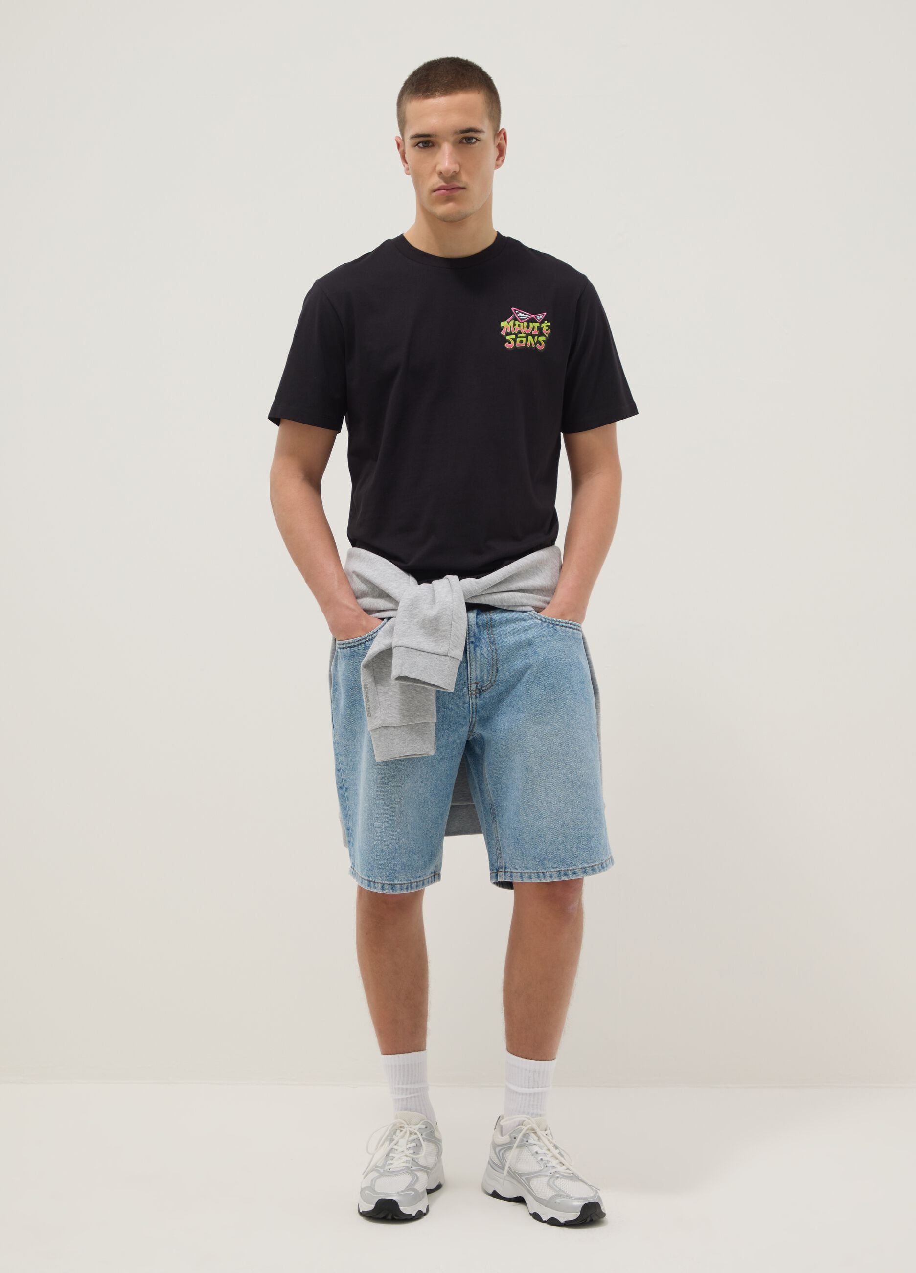 Black pure cotton relaxed-fit T-shirt with print
