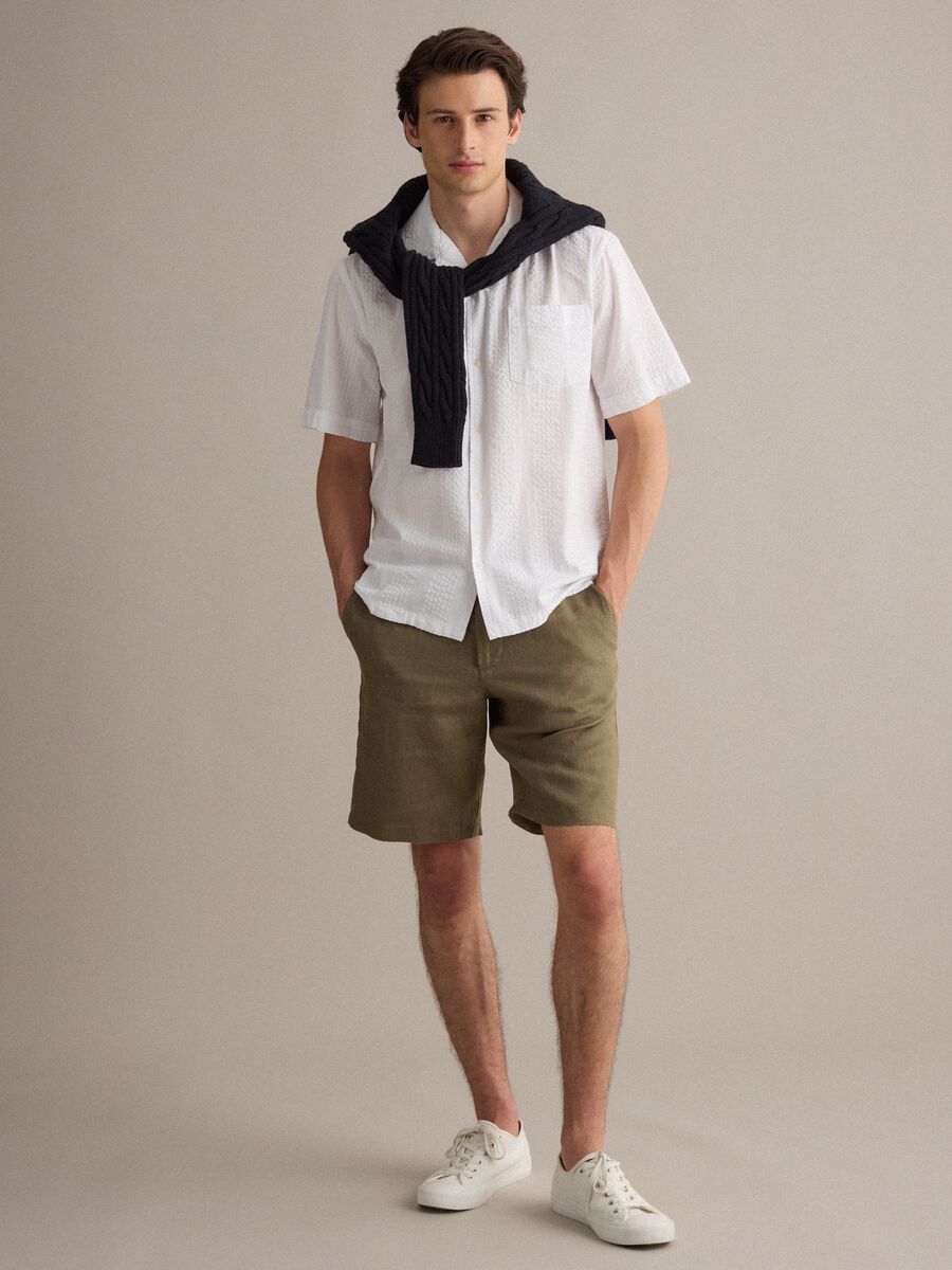 Green pure linen Bermuda shorts with elasticated waist_0