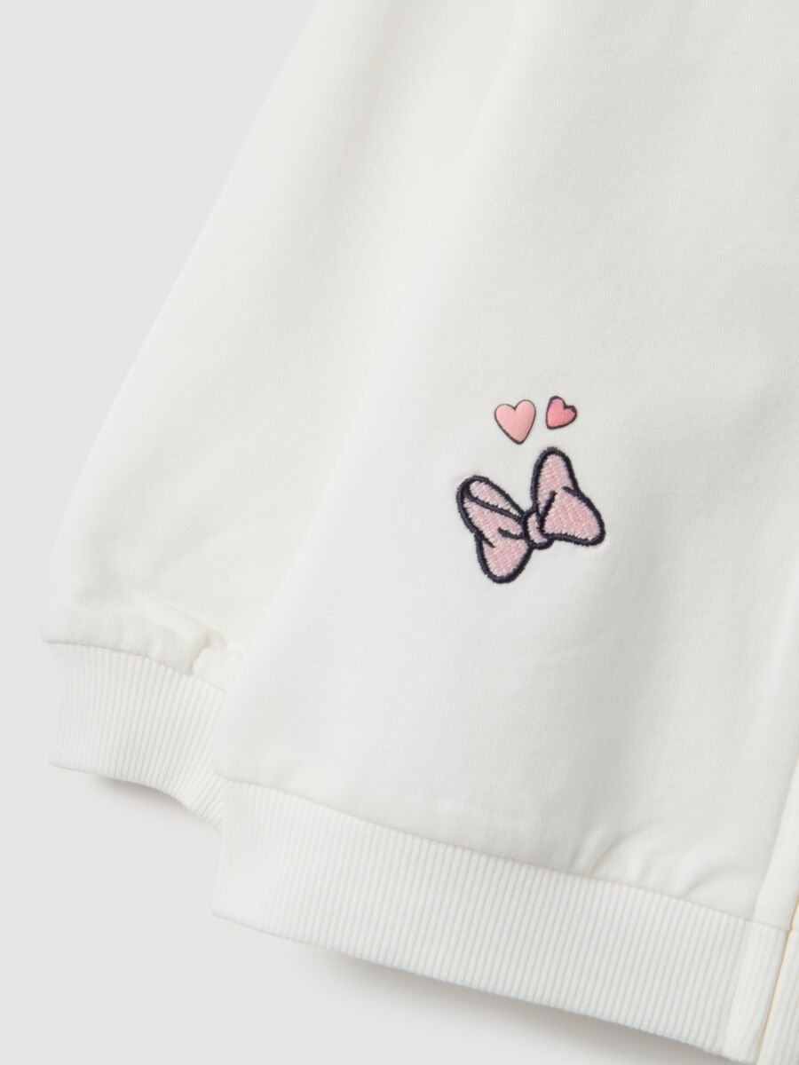 Felpa bianca con cappuccio da bimba in misto cotone regular fit con stampa Minnie_3