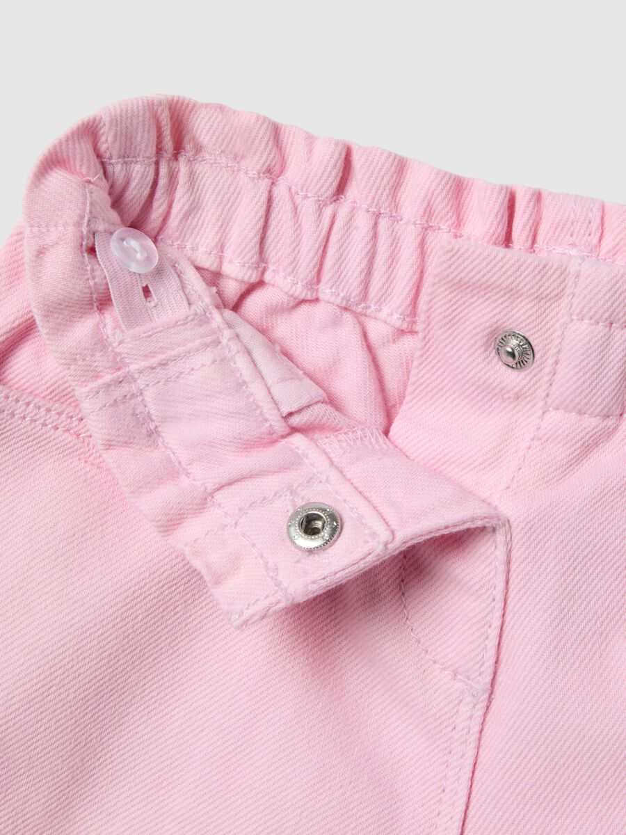 Girl's pink pure cotton shorts, regular fit with fringes_2